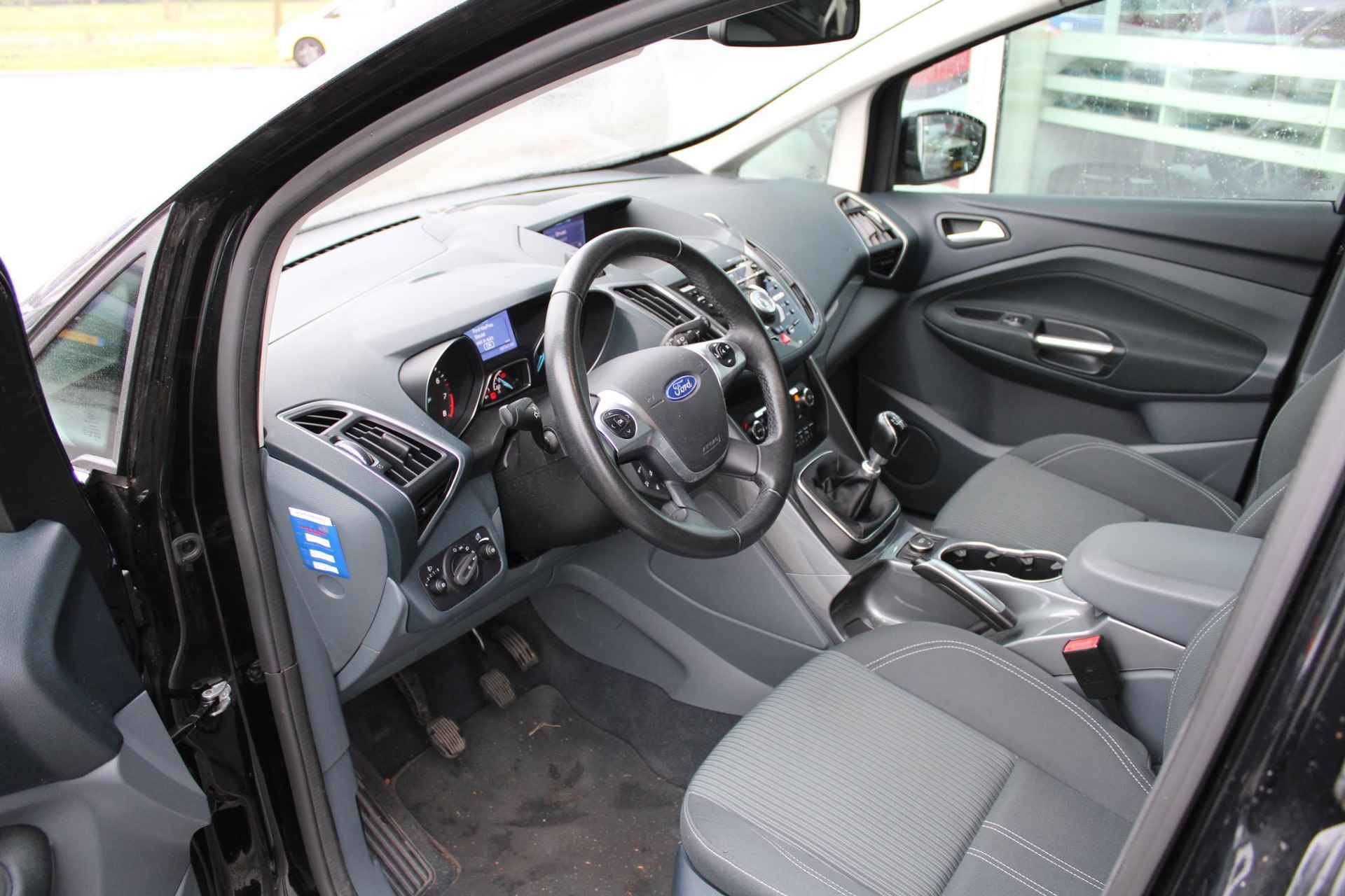 Ford Grand C-Max 1.0 Ecoboost 125 PK Titanium 7 PERSOONS | Climate Control | Navigatie | Cruise Control | Camera | PDC V +A | Voorruitverwarming | Panoramadak | 17 Inch Lichtmetalen Velgen - 12/28
