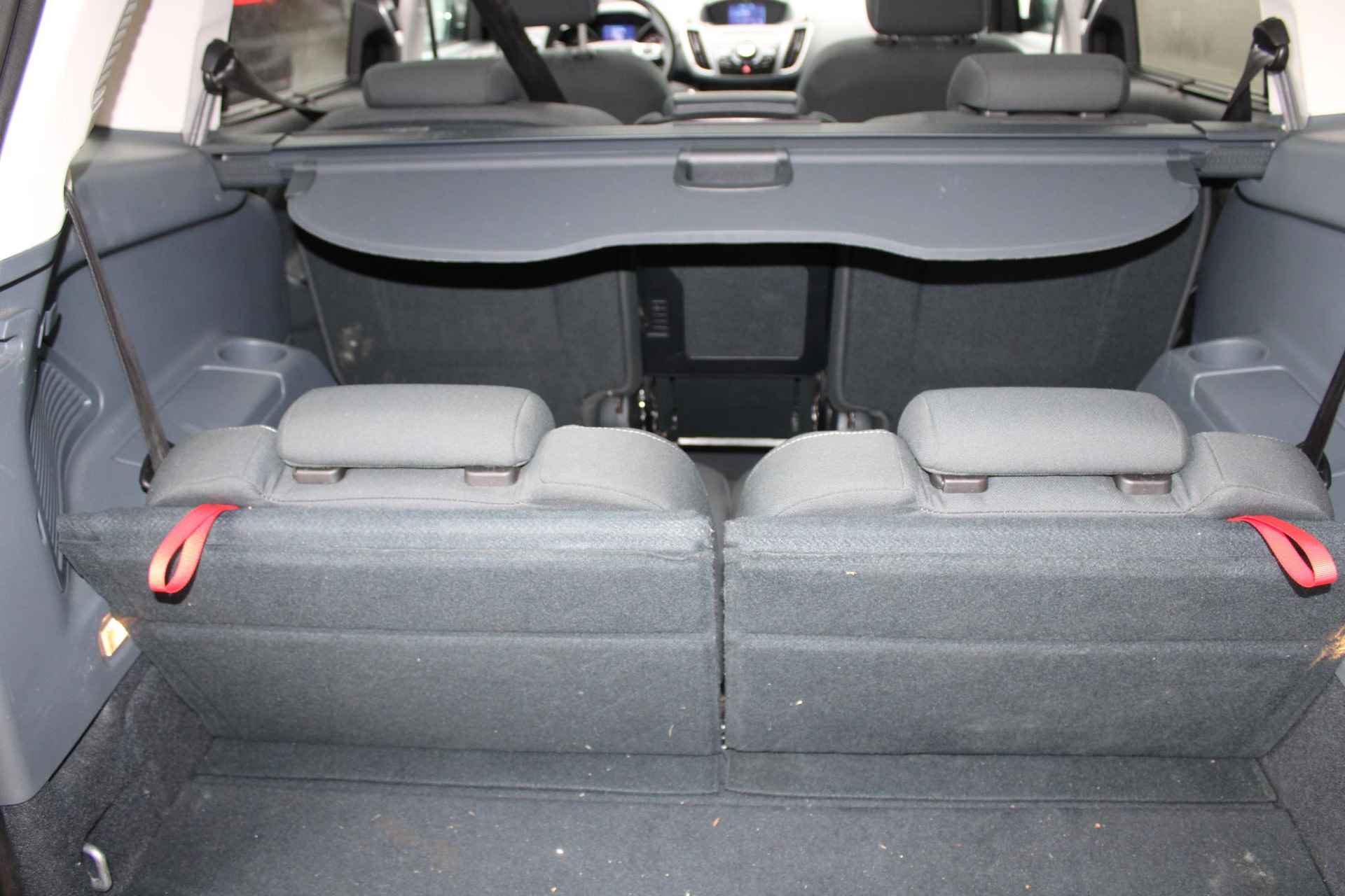 Ford Grand C-Max 1.0 Ecoboost 125 PK Titanium 7 PERSOONS | Climate Control | Navigatie | Cruise Control | Camera | PDC V +A | Voorruitverwarming | Panoramadak | 17 Inch Lichtmetalen Velgen - 16/28