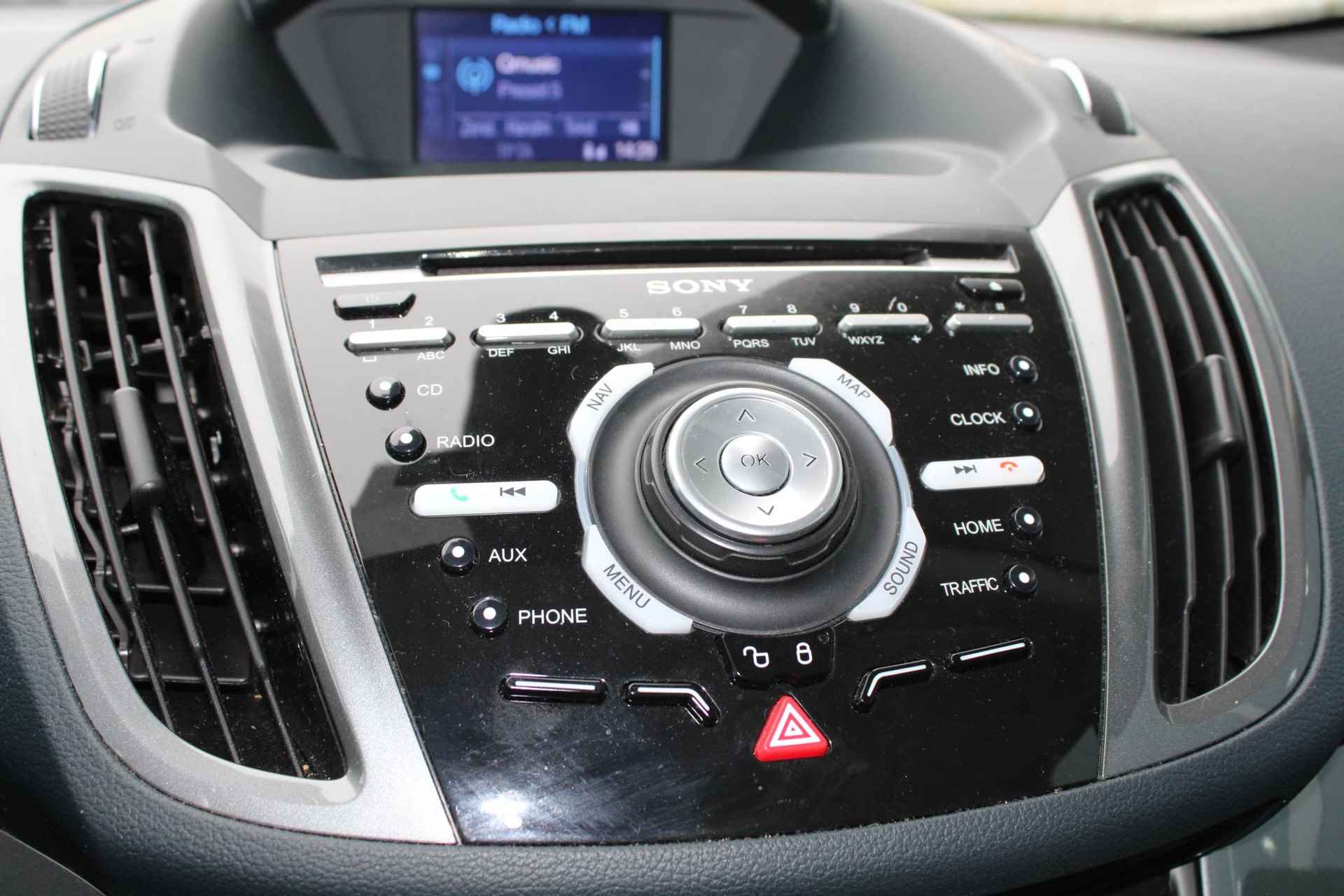 Ford Grand C-Max 1.0 Ecoboost 125 PK Titanium 7 PERSOONS | Climate Control | Navigatie | Cruise Control | Camera | PDC V +A | Voorruitverwarming | Panoramadak | 17 Inch Lichtmetalen Velgen - 22/28