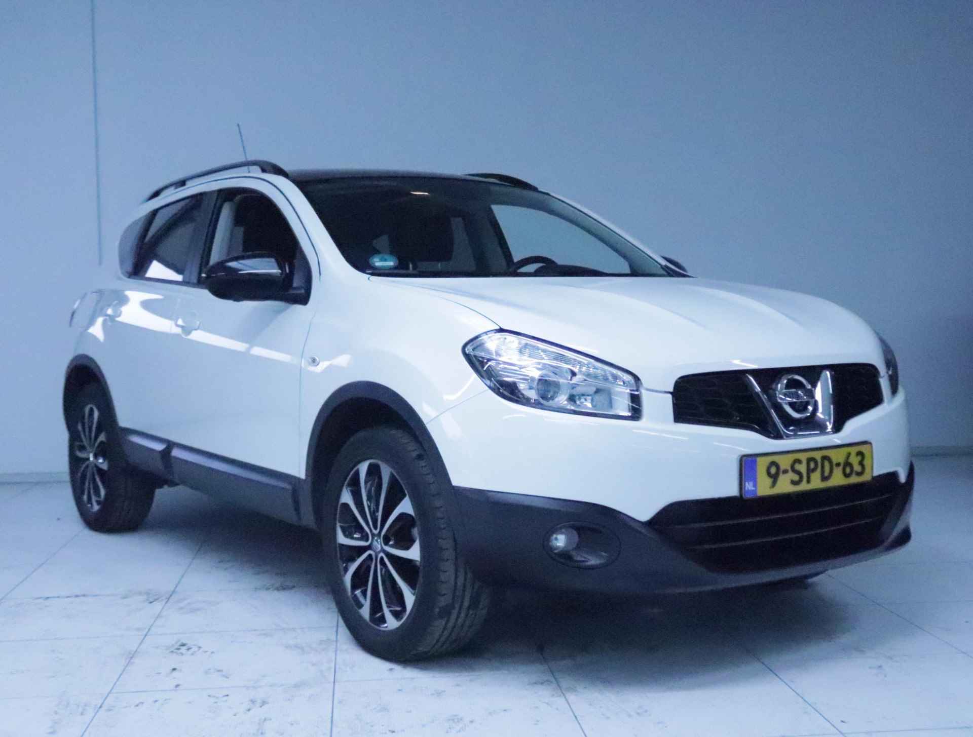 Nissan Qashqai 1.6 360 Clima/Navi/Camera - 10/29