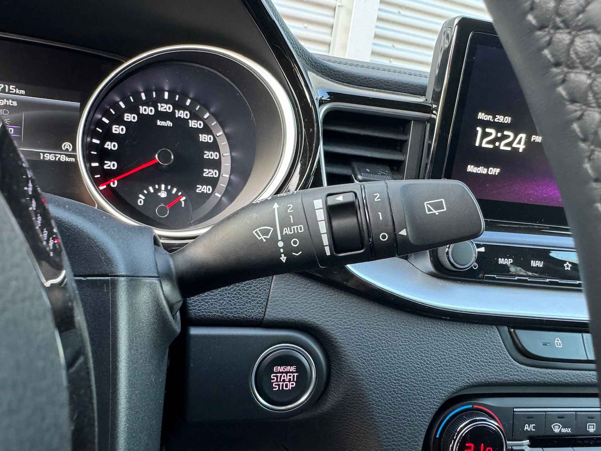 Kia Ceed 120 PK Automaat DynamicPlusLine I Stoel/Stuurwiel verwarming | Navigatie I Adaptive Cruise Control | - 18/34