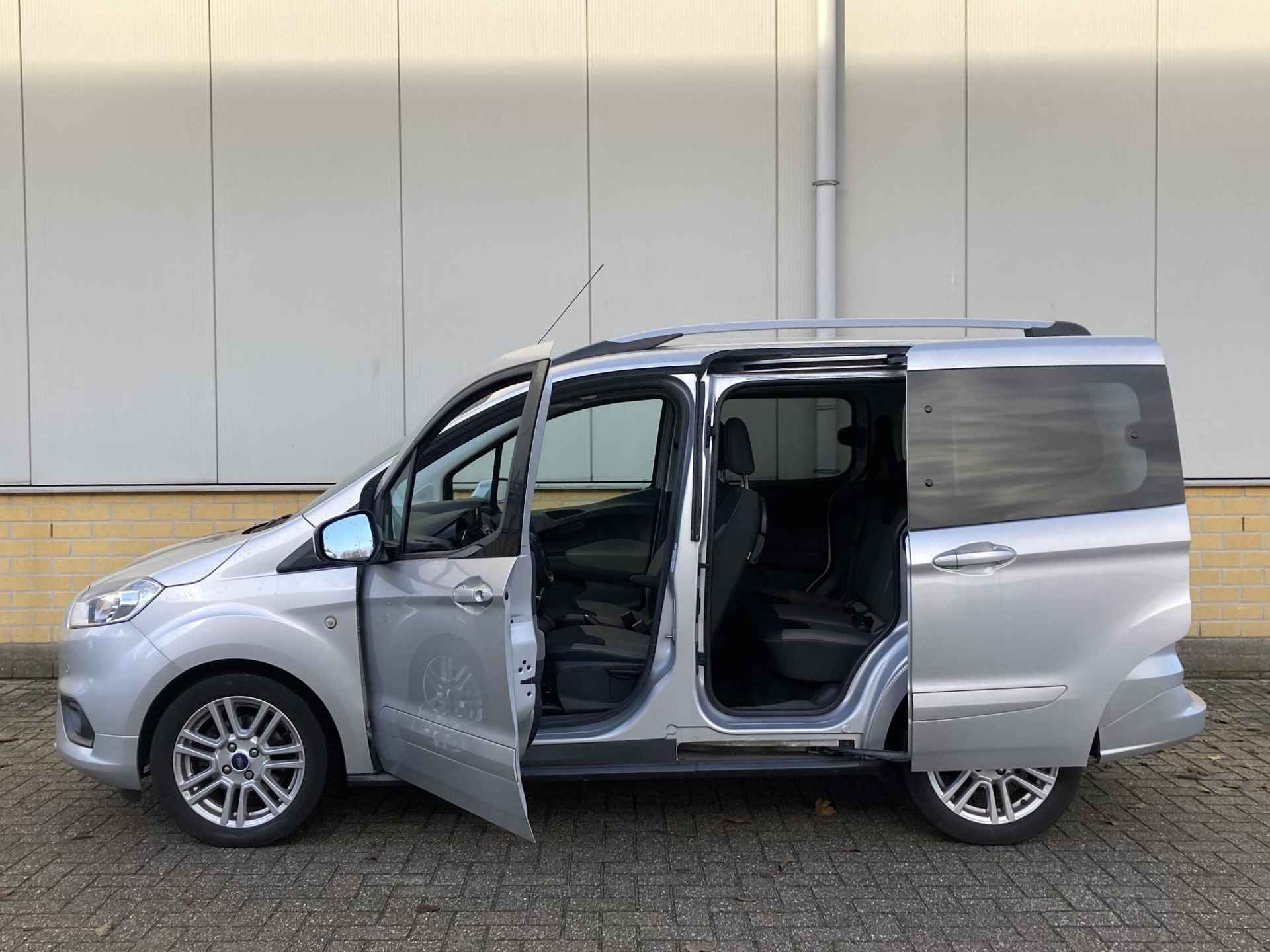 Ford Tourneo Courier 1.0 Ecoboost 100pk Titanium-winterpack - 5/26