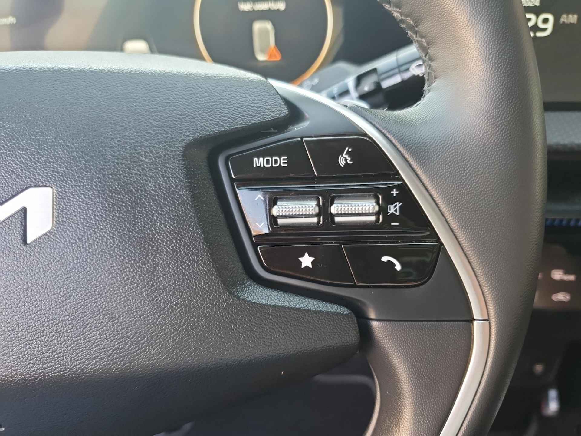 Kia EV6 Plus 58 kWh  | Stoel verwarming en koeling | Lederen bekleding | Elektrisch bedienbare voorstoelen | Navigatie | Camera | Premium audio | - 18/41