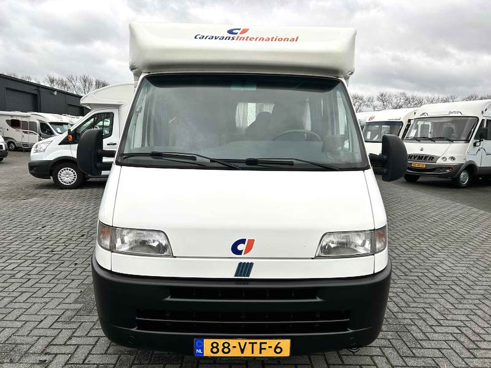 CI International Cipro 15 vastbed/6-m/2002/6-zitpl - 24/25