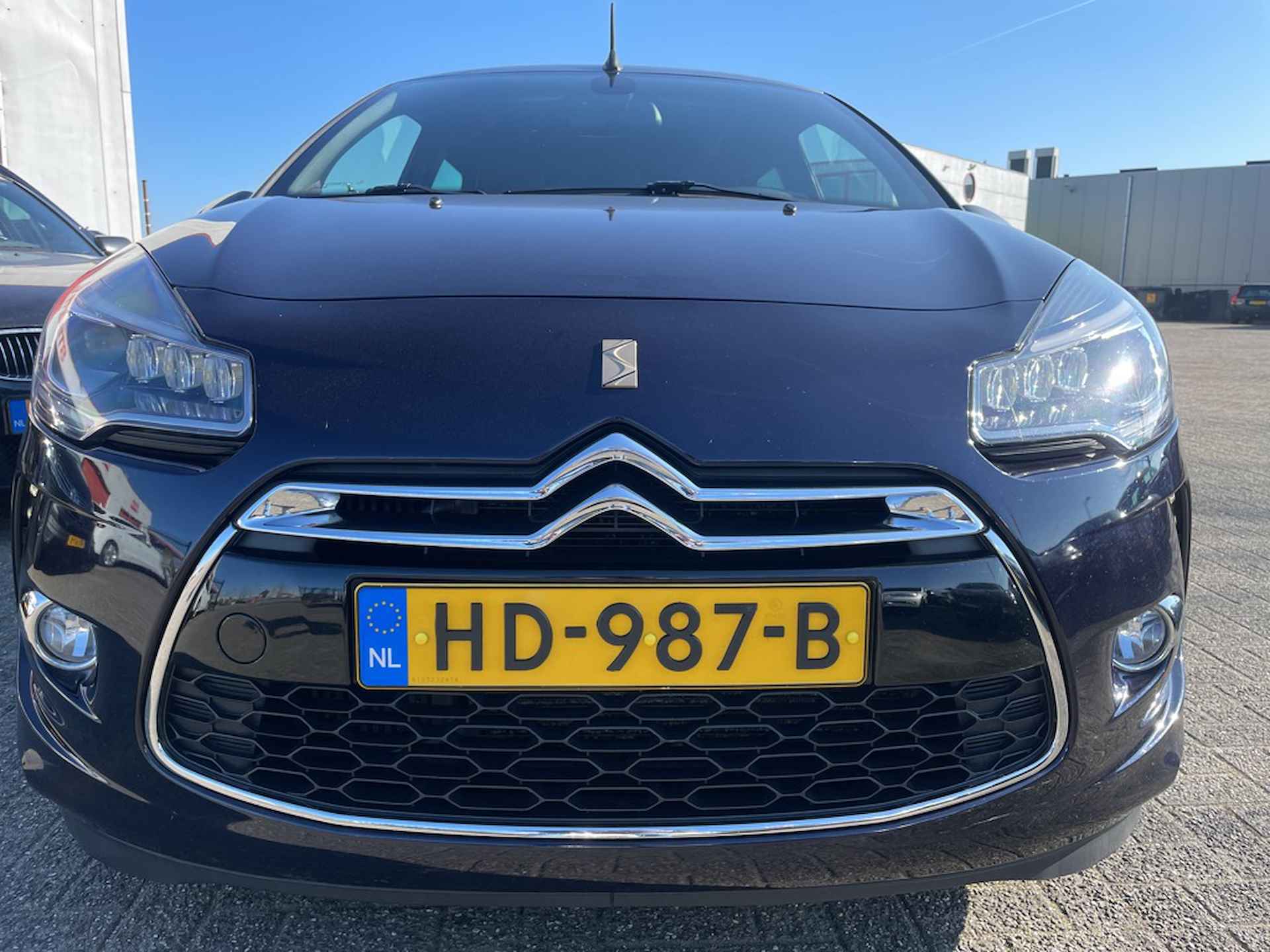 DS DS 3 Cabrio 1.2 PureTech 1955 60-years DS - 9/18