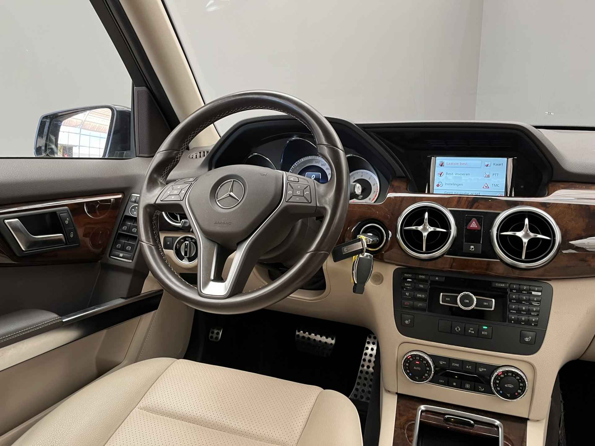Mercedes-Benz GLK-Klasse 250 4-Matic Ambition | Houtafwerking | Leder | Automaat | Navigatie | Bluetooth | Stoelverwarming | Stoelverwarming | Parkeersensoren - 4/50