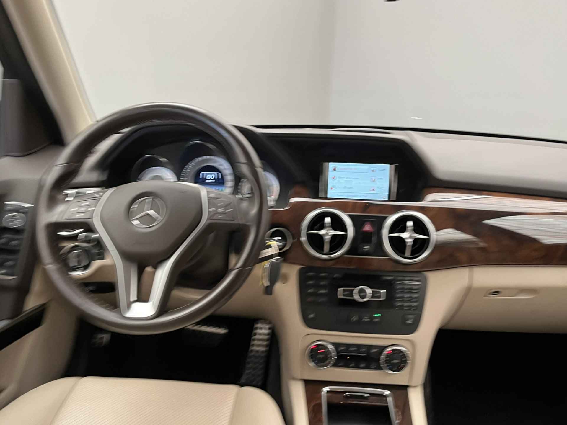 Mercedes-Benz GLK-Klasse 250 4-Matic Ambition | Houtafwerking | Leder | Automaat | Navigatie | Bluetooth | Stoelverwarming | Stoelverwarming | Parkeersensoren - 20/50