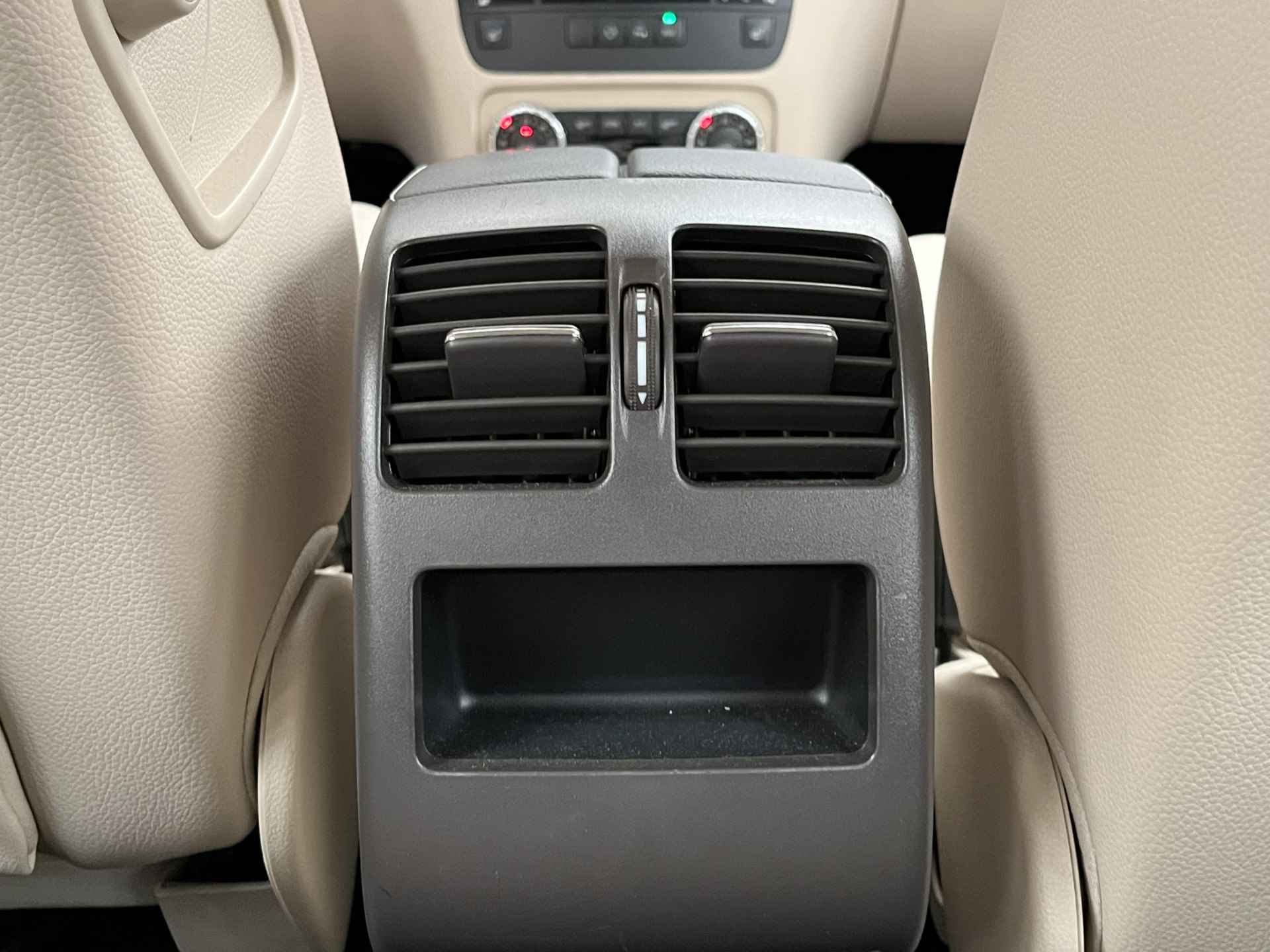Mercedes-Benz GLK-Klasse 250 4-Matic Ambition | Houtafwerking | Leder | Automaat | Navigatie | Bluetooth | Stoelverwarming | Stoelverwarming | Parkeersensoren - 25/50