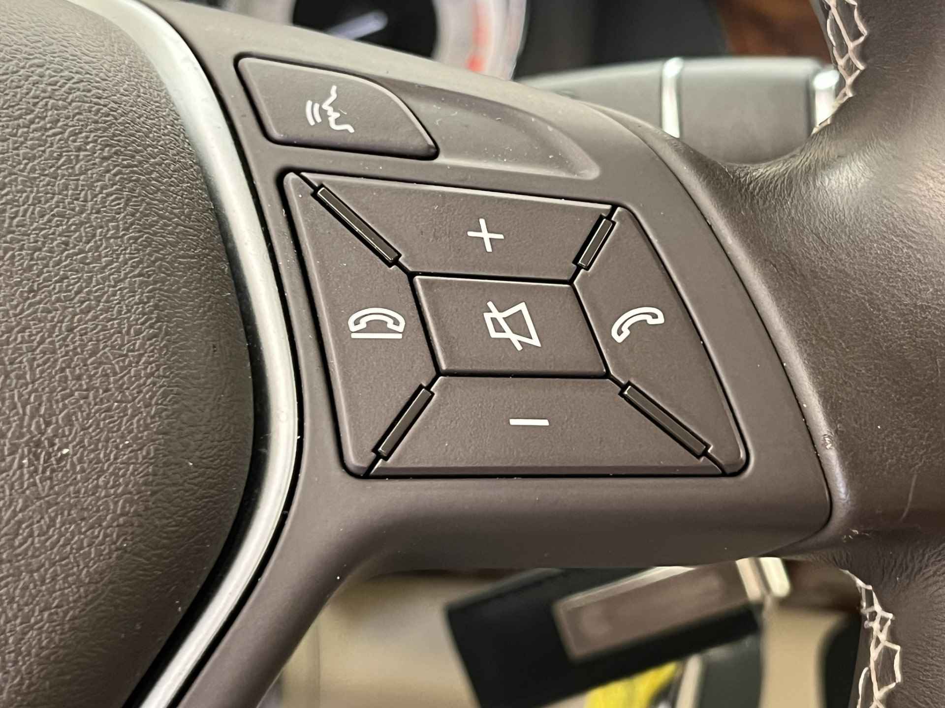 Mercedes-Benz GLK-Klasse 250 4-Matic Ambition | Houtafwerking | Leder | Automaat | Navigatie | Bluetooth | Stoelverwarming | Stoelverwarming | Parkeersensoren - 30/50