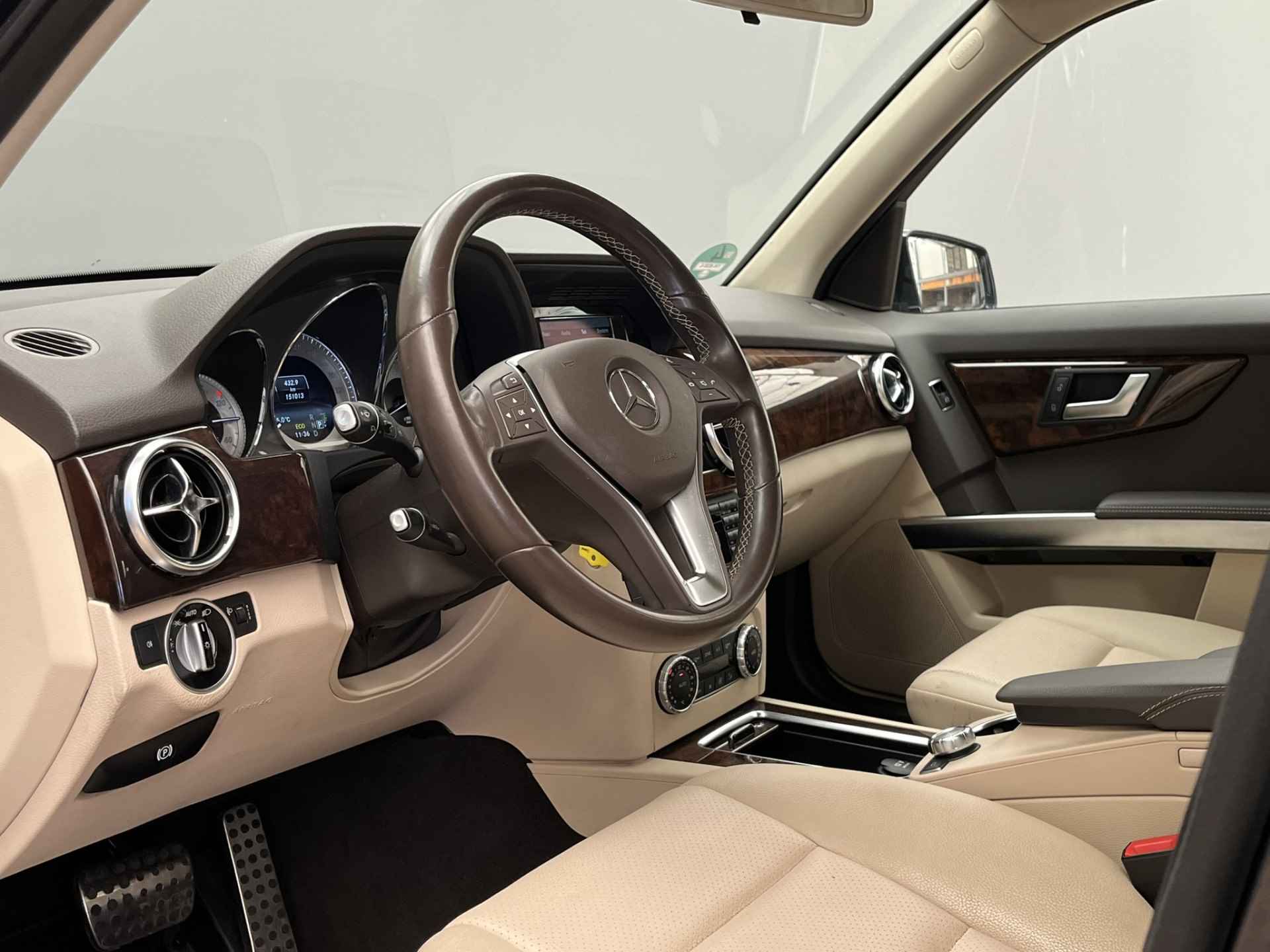 Mercedes-Benz GLK-Klasse 250 4-Matic Ambition | Houtafwerking | Leder | Automaat | Navigatie | Bluetooth | Stoelverwarming | Stoelverwarming | Parkeersensoren - 42/50
