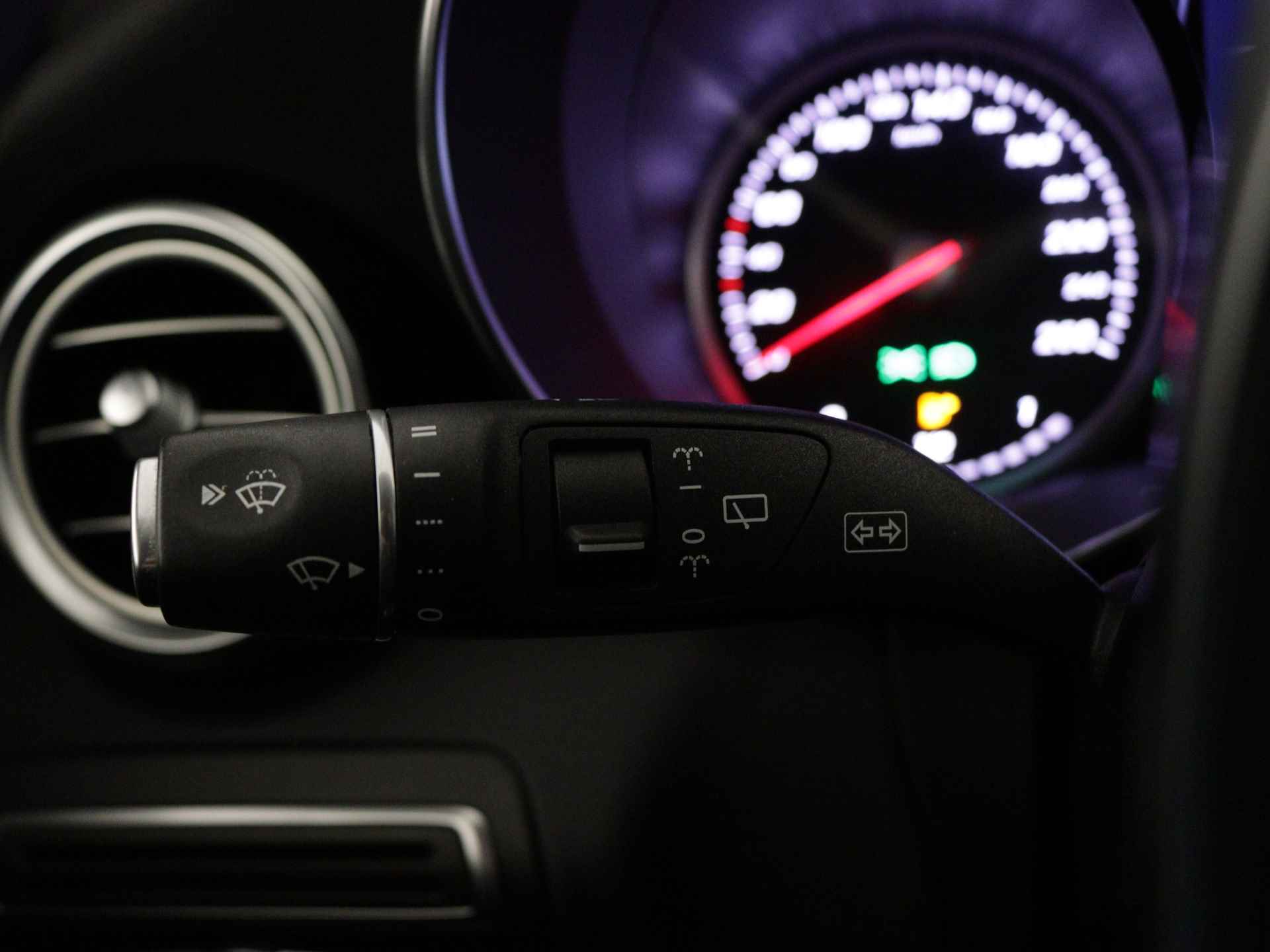 Mercedes-Benz C-Klasse Estate 180 AMG Sport Edition | Navigatie | Cruise Controle | Elektrische Achterklep | LED | - 24/44