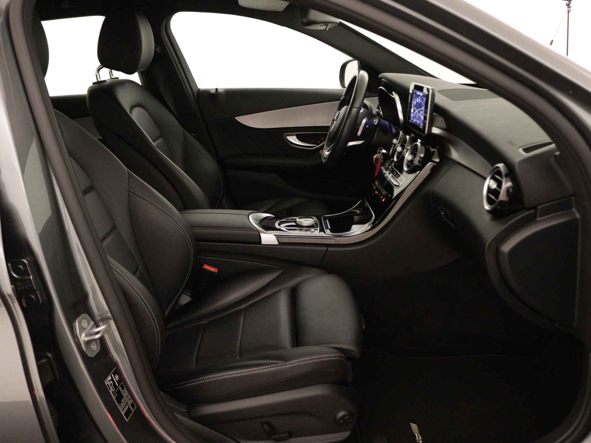 Mercedes-Benz C-Klasse Estate 180 AMG Sport Edition | Navigatie | Cruise Controle | Elektrische Achterklep | LED | - 31/44