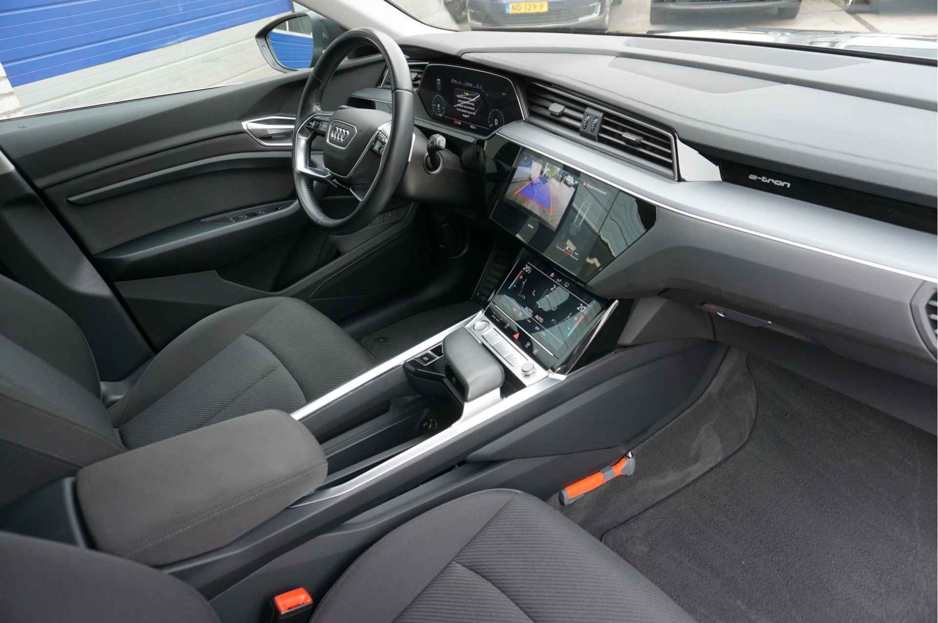 Audi e-tron e-tron 71kWh 230kW 50 Luchtvering Quattro Launch edition - 29/32
