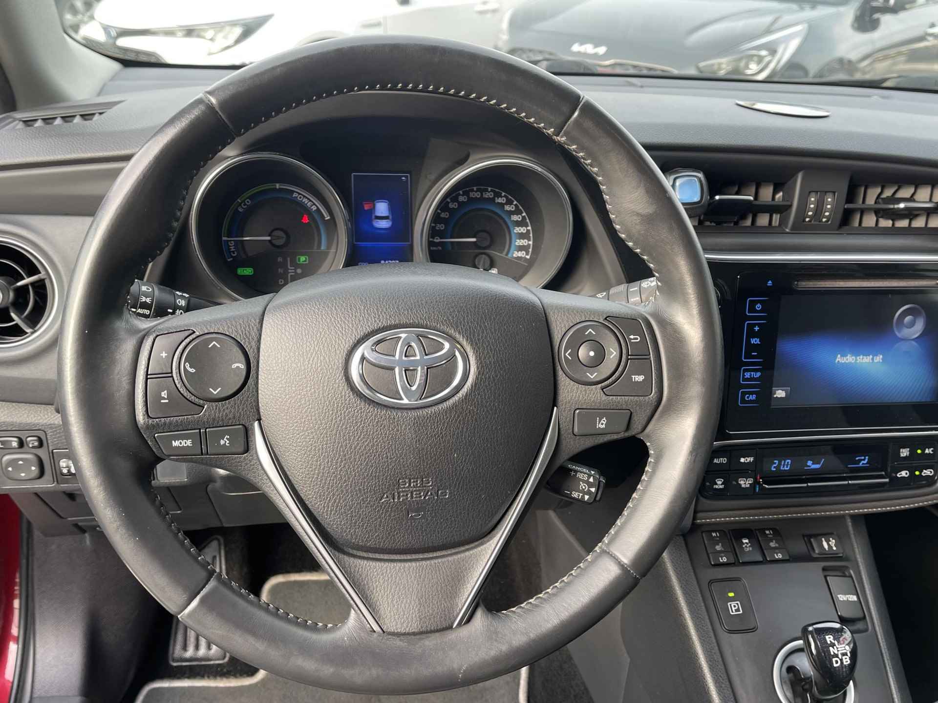 Toyota Auris 1.8 Hybrid Aspiration Cruise control, stoelverwarming, Achteruitrijcamera| - 7/23