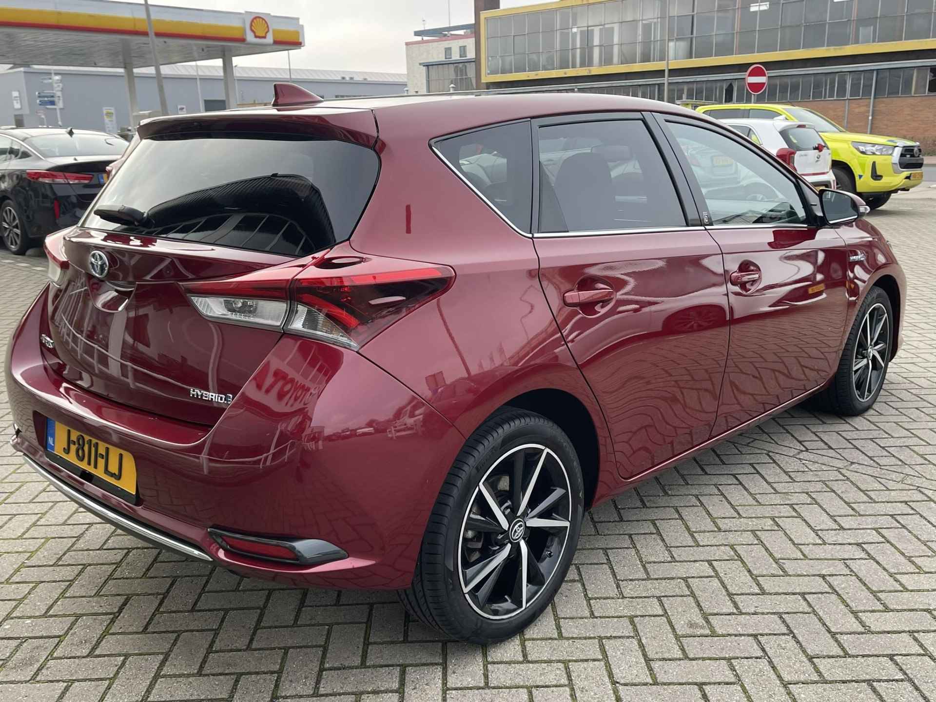 Toyota Auris 1.8 Hybrid Aspiration Cruise control, stoelverwarming, Achteruitrijcamera| - 19/23