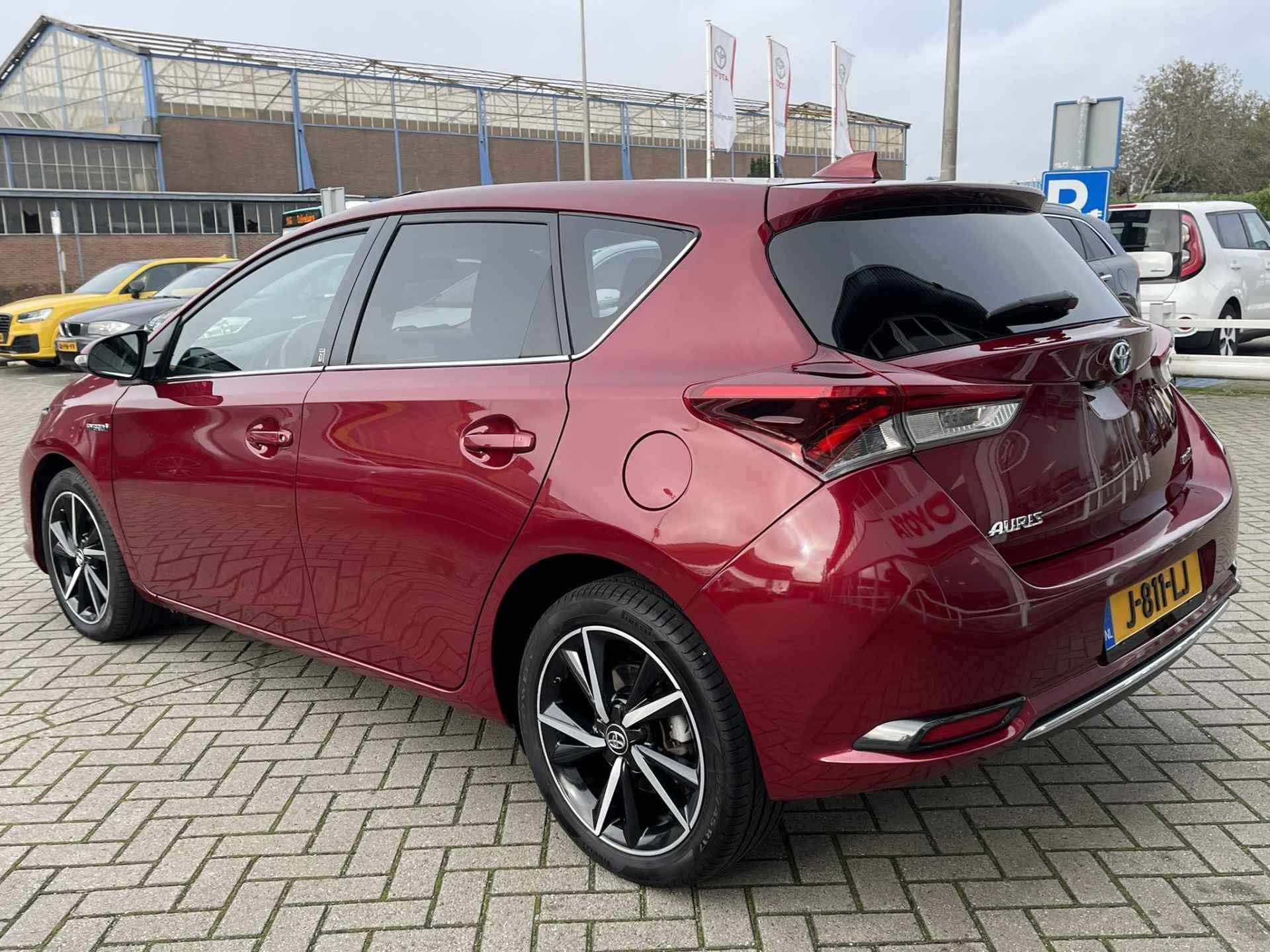 Toyota Auris 1.8 Hybrid Aspiration Cruise control, stoelverwarming, Achteruitrijcamera| - 23/23