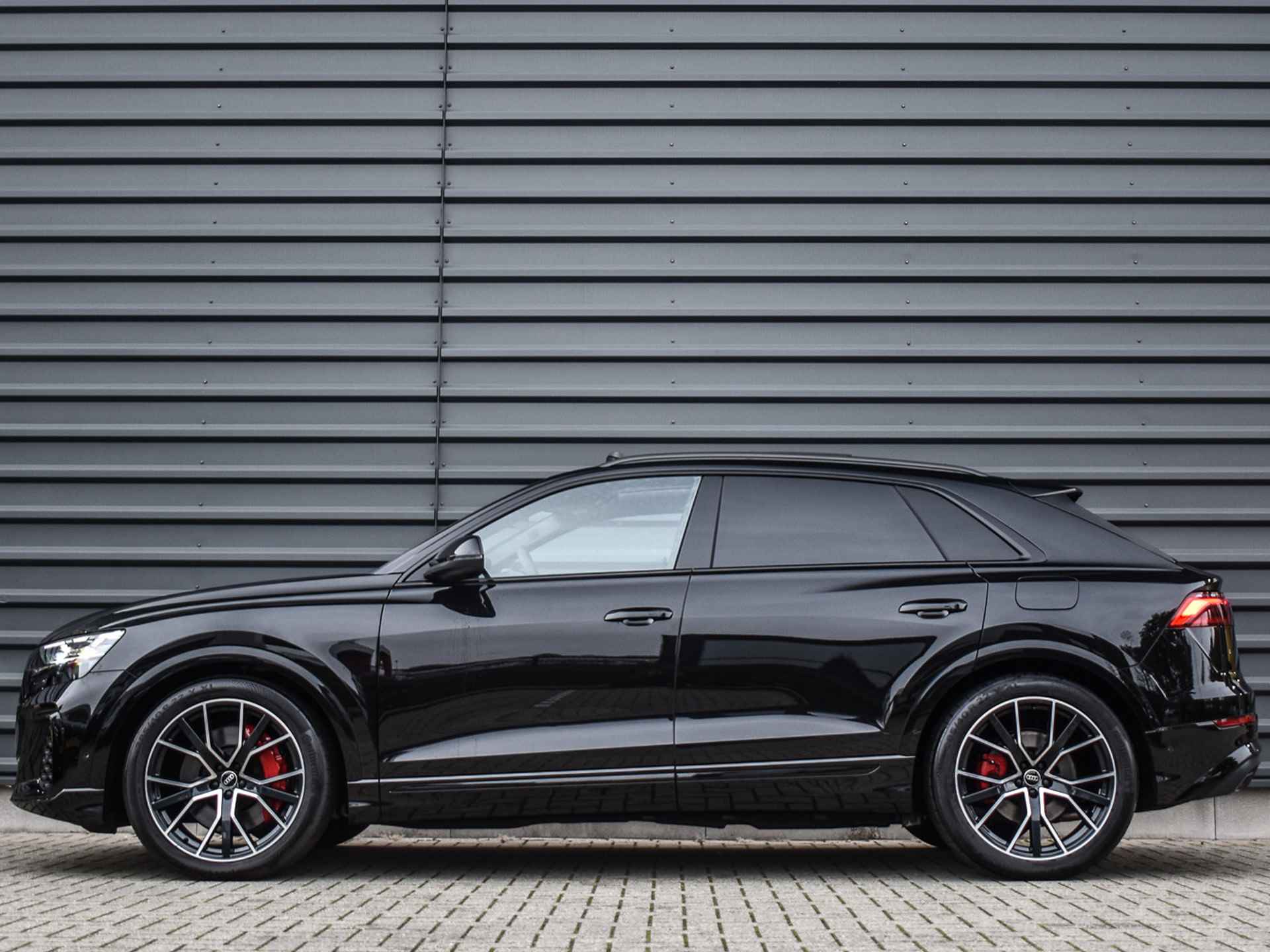 Audi Q8 55TFSI e QUATTRO PRO LINE S COMPETITION | S-SEATS | PANORAMADAK | 4 WIEL BESTURING | B&O SOUND | HEAD-UP | LUCHTVERING | DAB+ | - 3/56