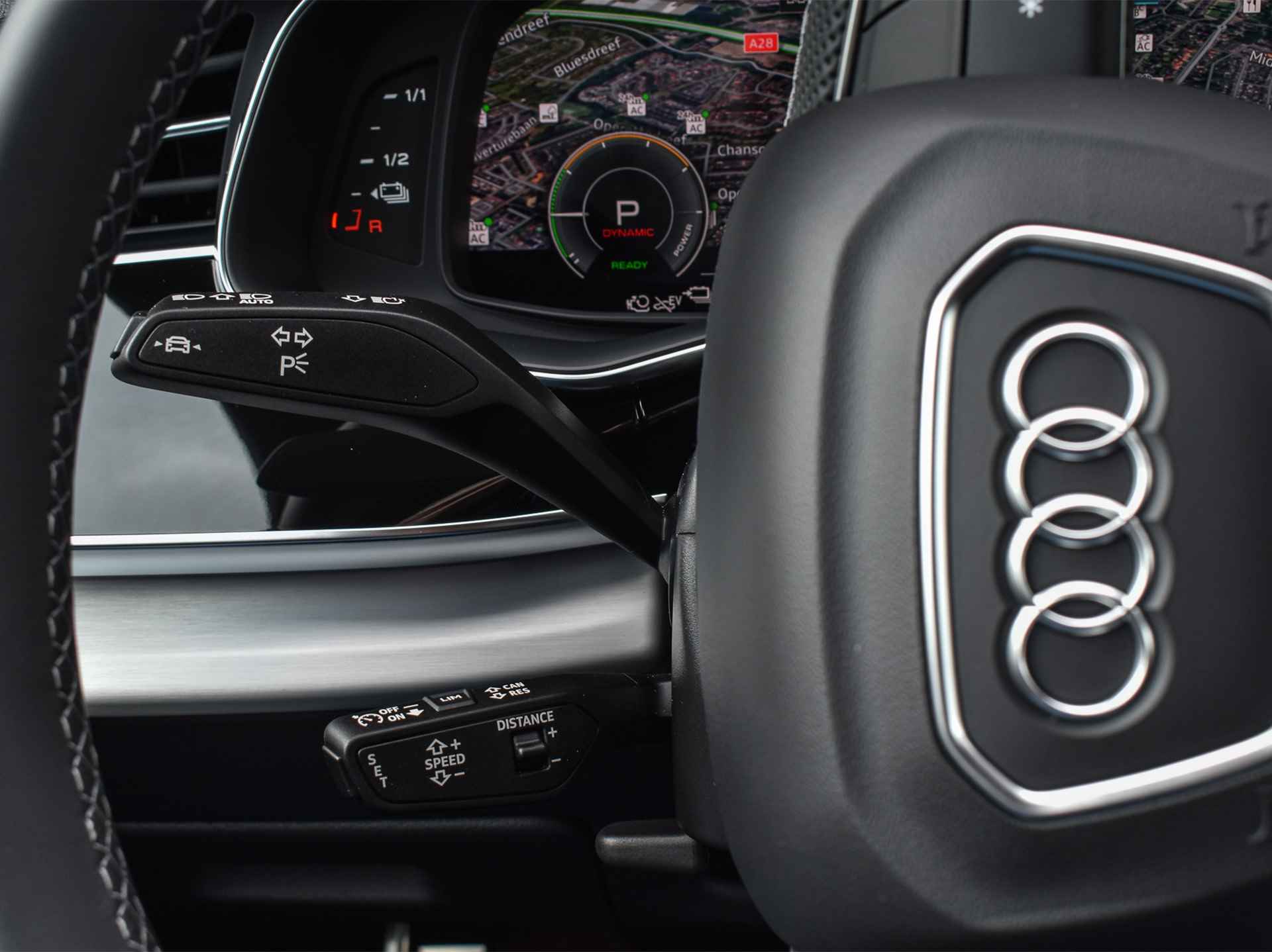 Audi Q8 55TFSI e QUATTRO PRO LINE S COMPETITION | S-SEATS | PANORAMADAK | 4 WIEL BESTURING | B&O SOUND | HEAD-UP | LUCHTVERING | DAB+ | - 38/56