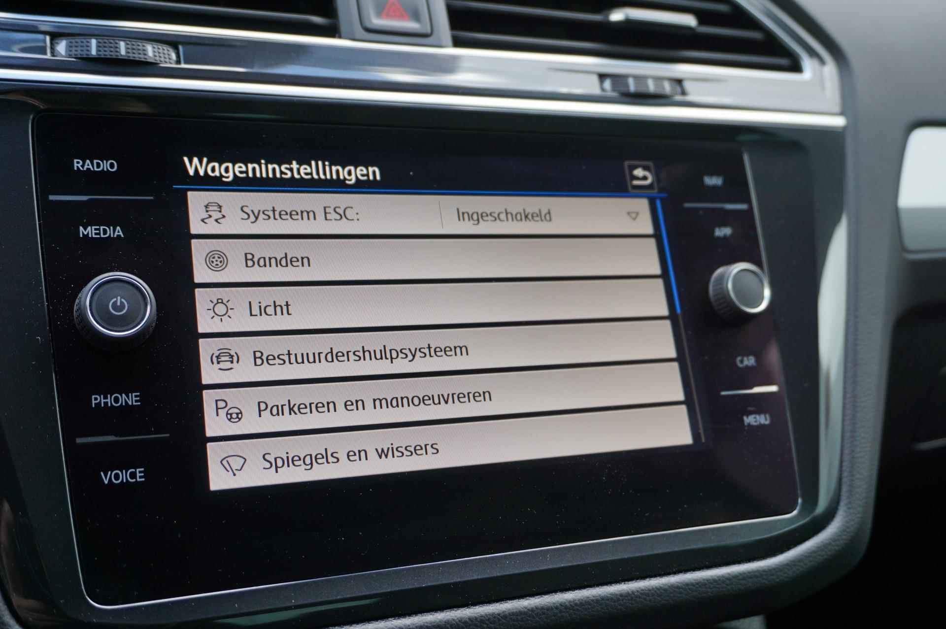 Volkswagen Tiguan 1.5 TSI 130pk Comfortline Business | Navigatie | Parkeersensoren | Rijstrooksensor - 44/51