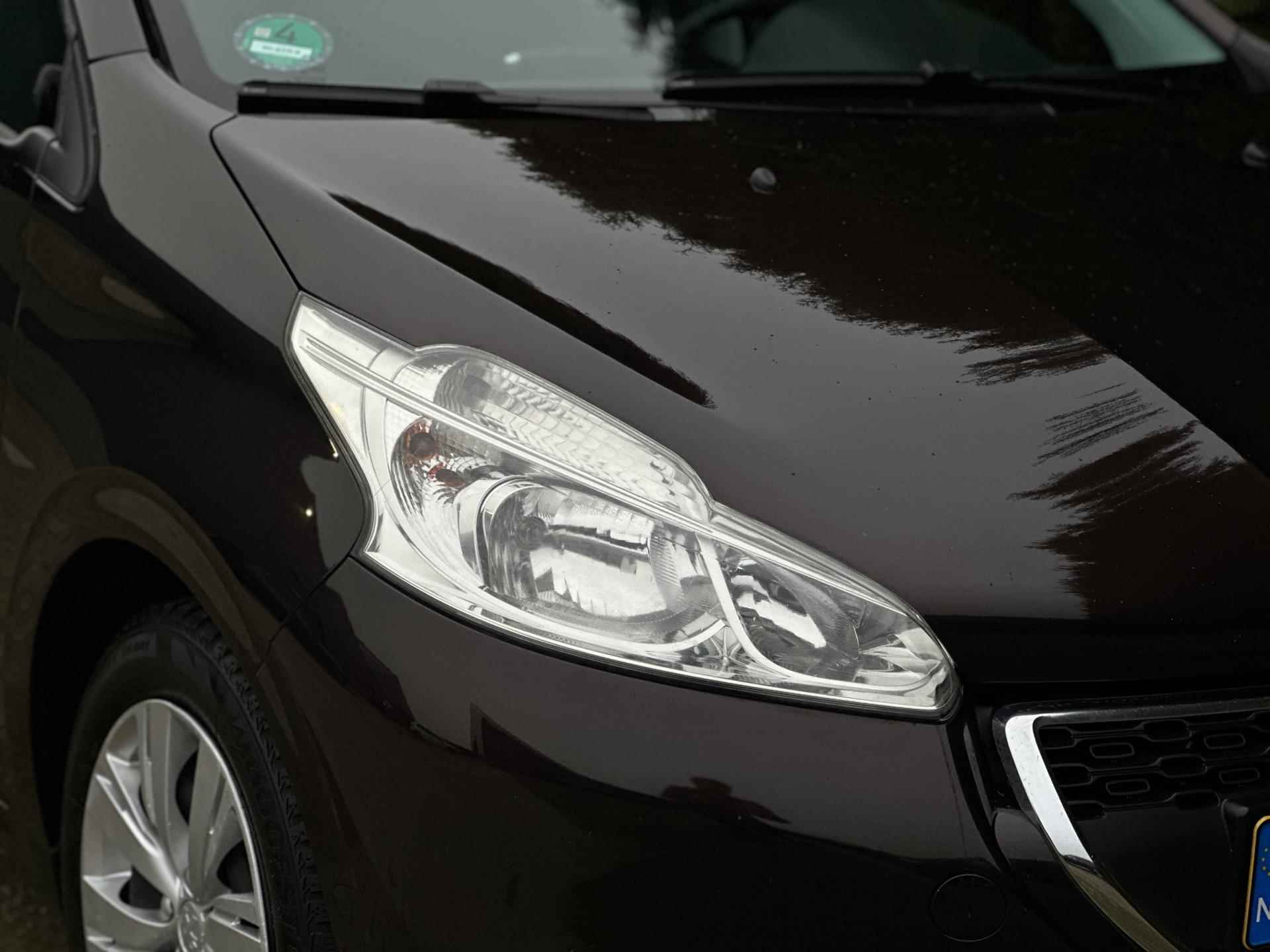 Peugeot 208 1.2 VTi Blue Lease Bluetooth - 26/31