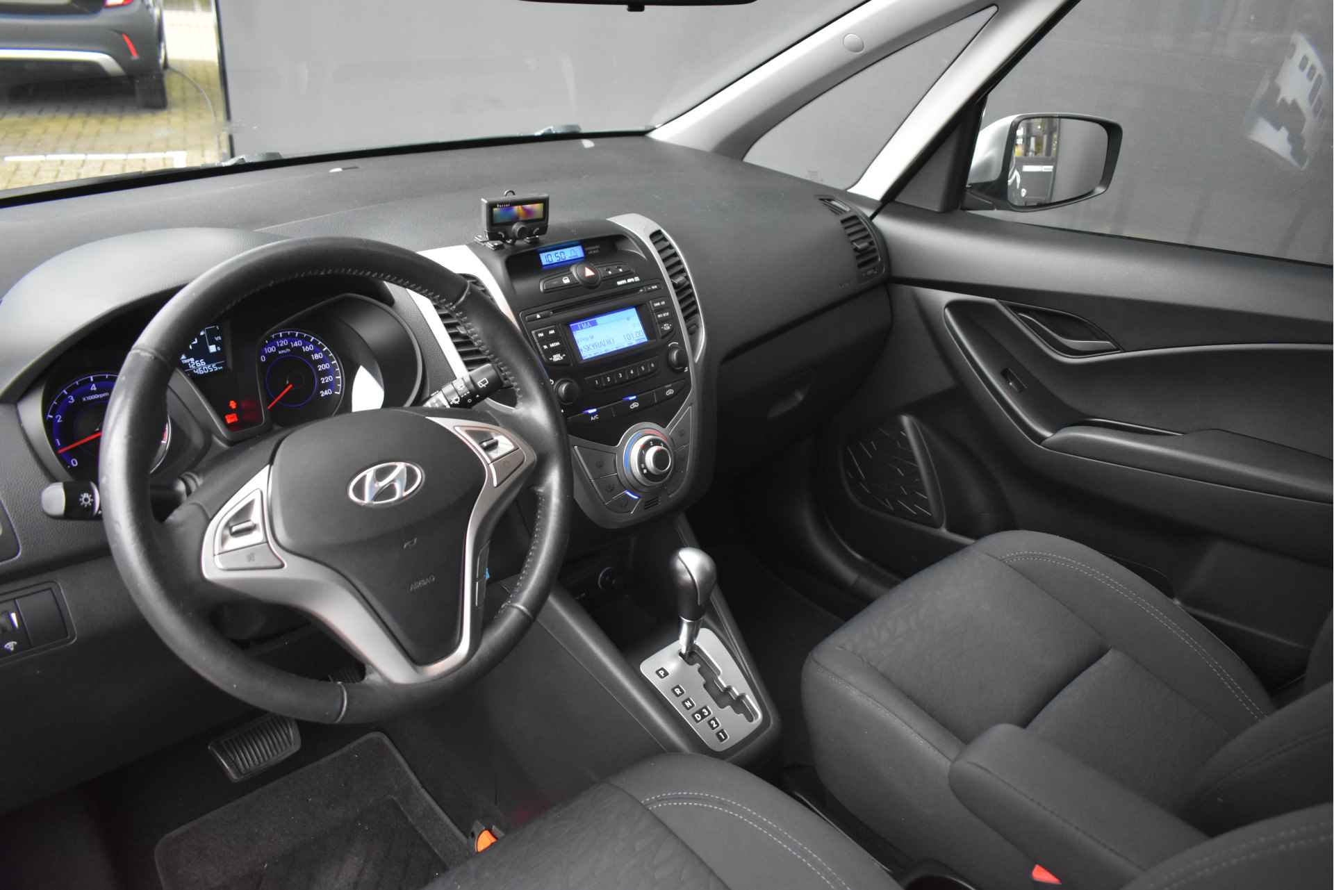 Hyundai ix20 1.6i i-Motion Automaat | Trekhaak | Airco | Parkeersensoren | Bluetooth | Elektr. Ramen !! - 6/31