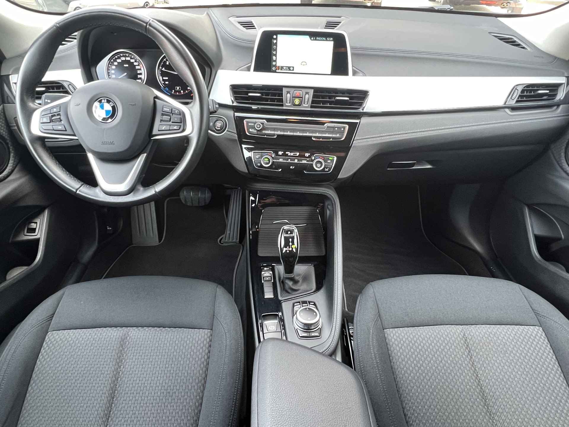 BMW X2 sDrive18i Automaat Executive Navigatie Led Koplampen 17 Inch Velgen Parkeersensoren Cima + Cruise Controle NL Auto Hoge instap - 9/51