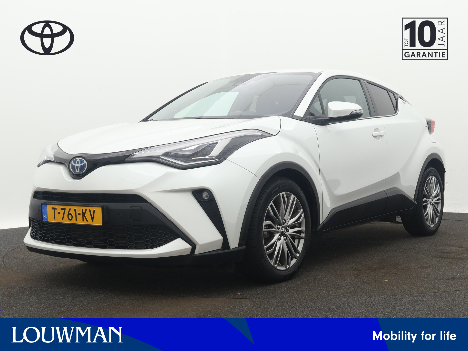 Toyota C-HR 1.8 Hybrid Executive | Stoel en stuurwiel verwarmd | LM velgen | Navigatie | Cruise Control Adaptief |