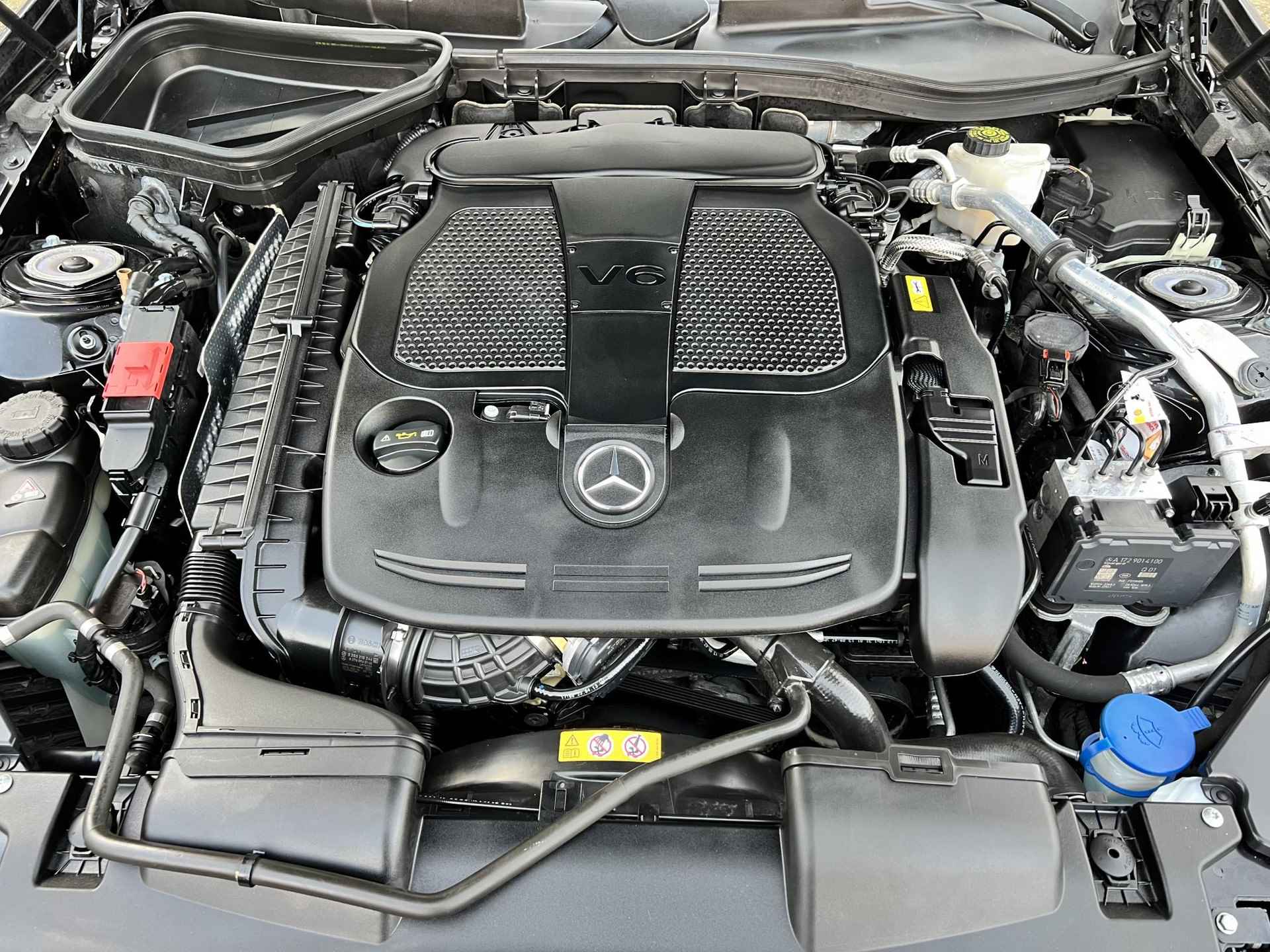 Mercedes-Benz SLK-klasse 350 AMG Glazen Dak, Bi-Xenon, Dynamic Handeling, Nek Verwarming, Apple Carplay, Leder, DAB, Parkeer Pakket (MET GARANTIE*) - 23/39