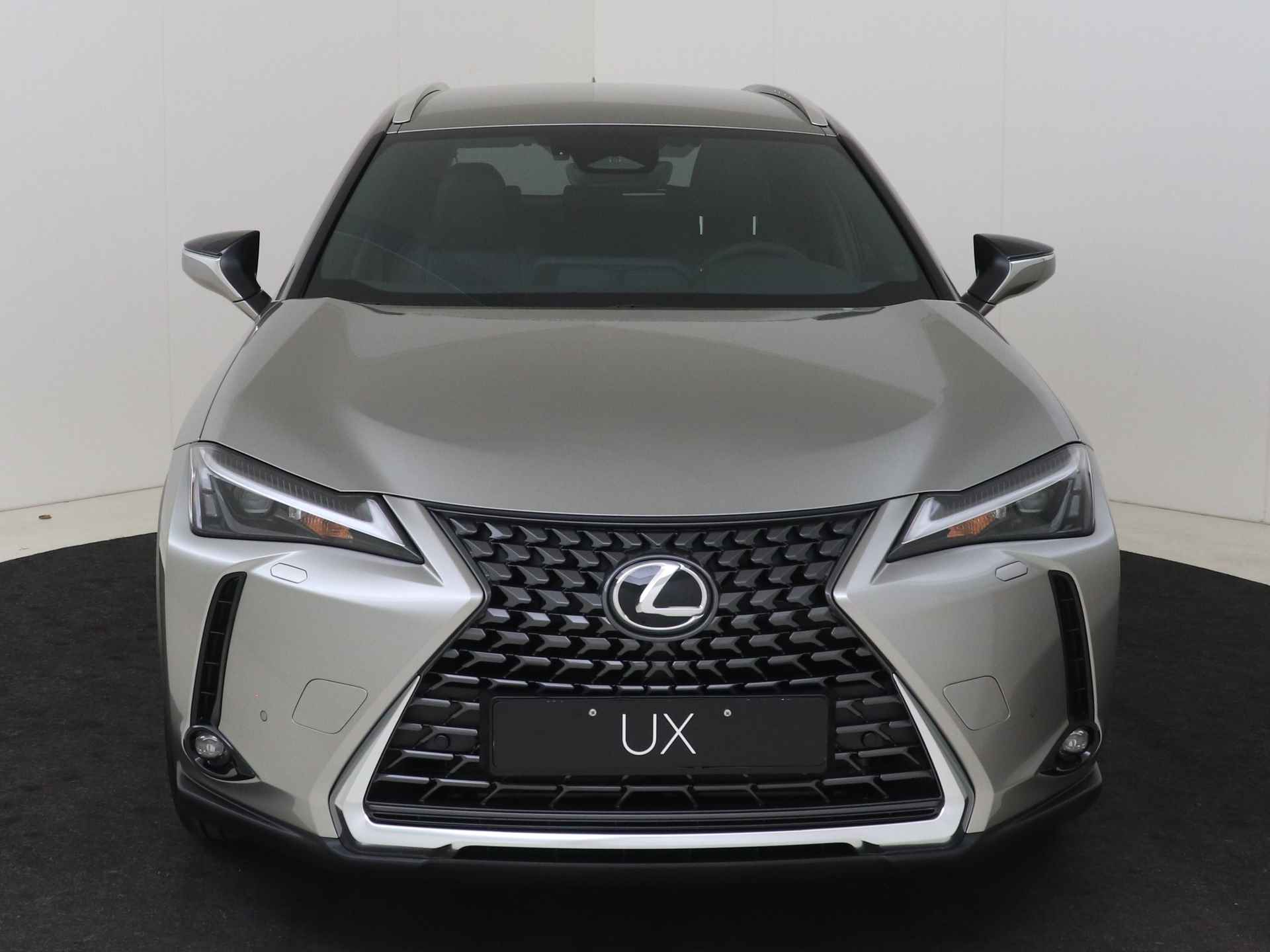 Lexus UX 300h Urban Line | Stoel & Stuurverwarming | Premium Navigatie | Comfort Pack | - 29/54