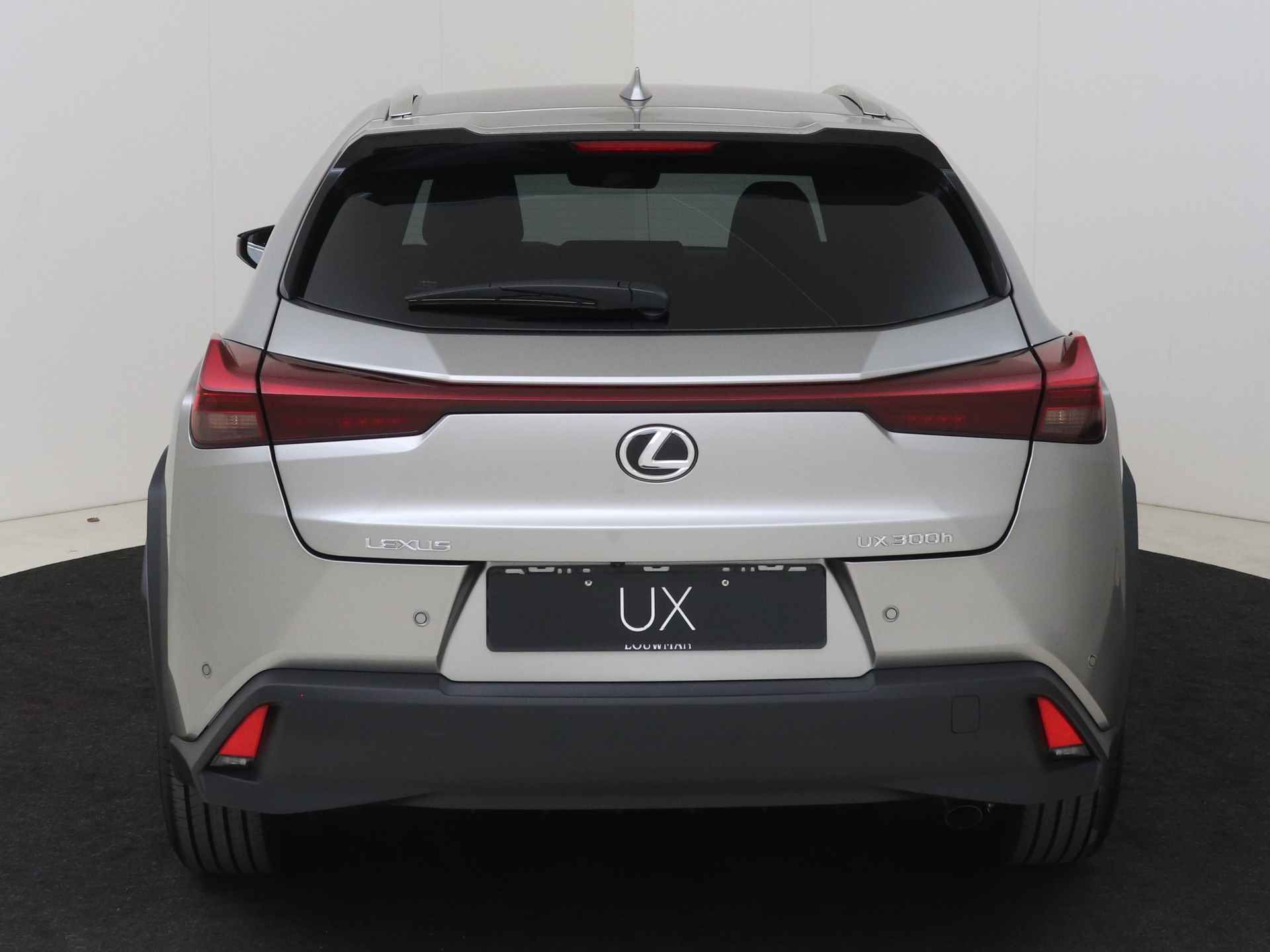 Lexus UX 300h Urban Line | Stoel & Stuurverwarming | Premium Navigatie | Comfort Pack | - 31/54