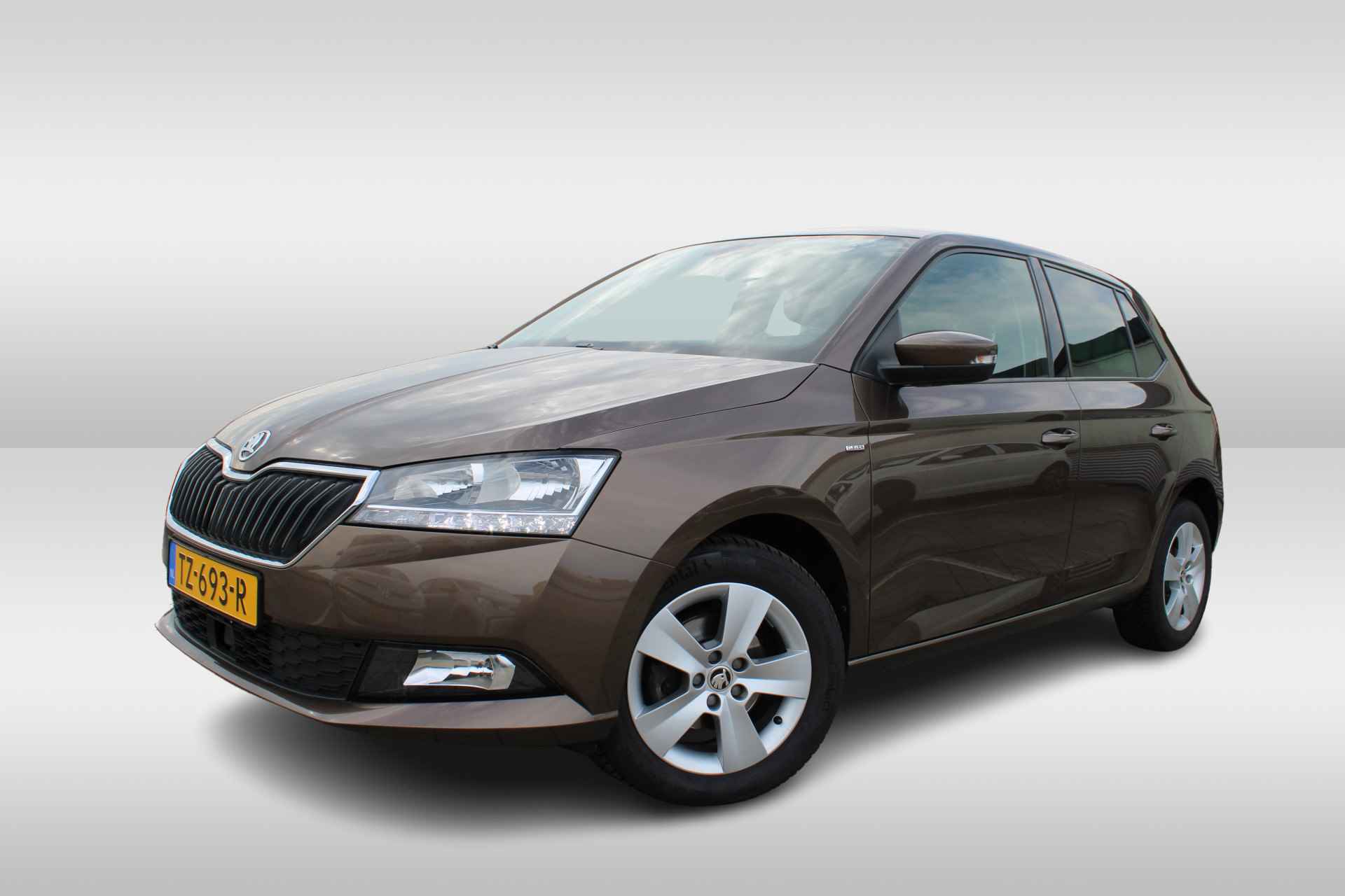 Škoda Fabia 1.0 TSI Clever Navigatie / Bluetooth / Parkeersensoren / Airco / LM velgen - 4/41