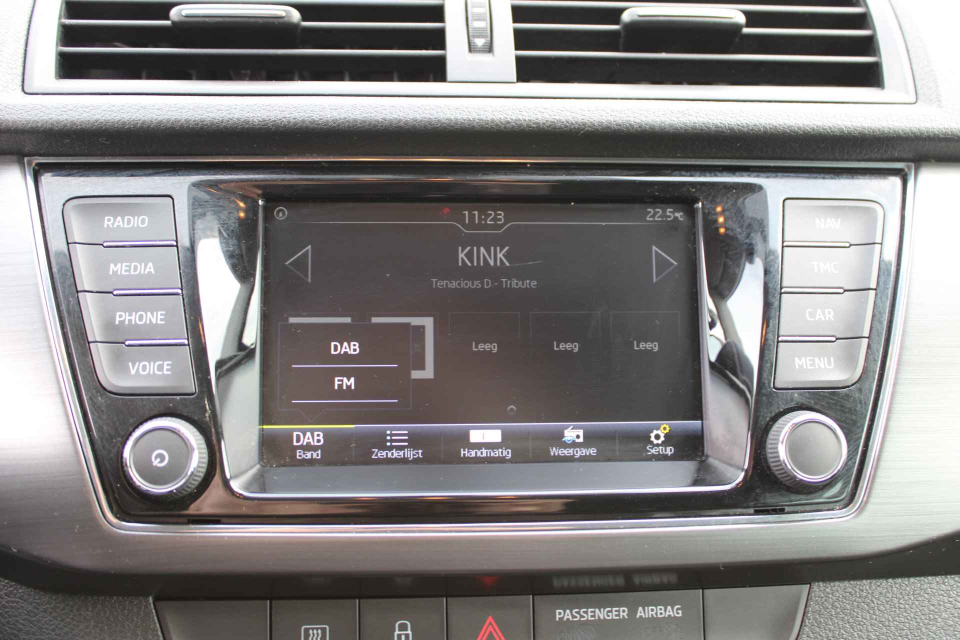 Škoda Fabia 1.0 TSI Clever Navigatie / Bluetooth / Parkeersensoren / Airco / LM velgen - 18/41