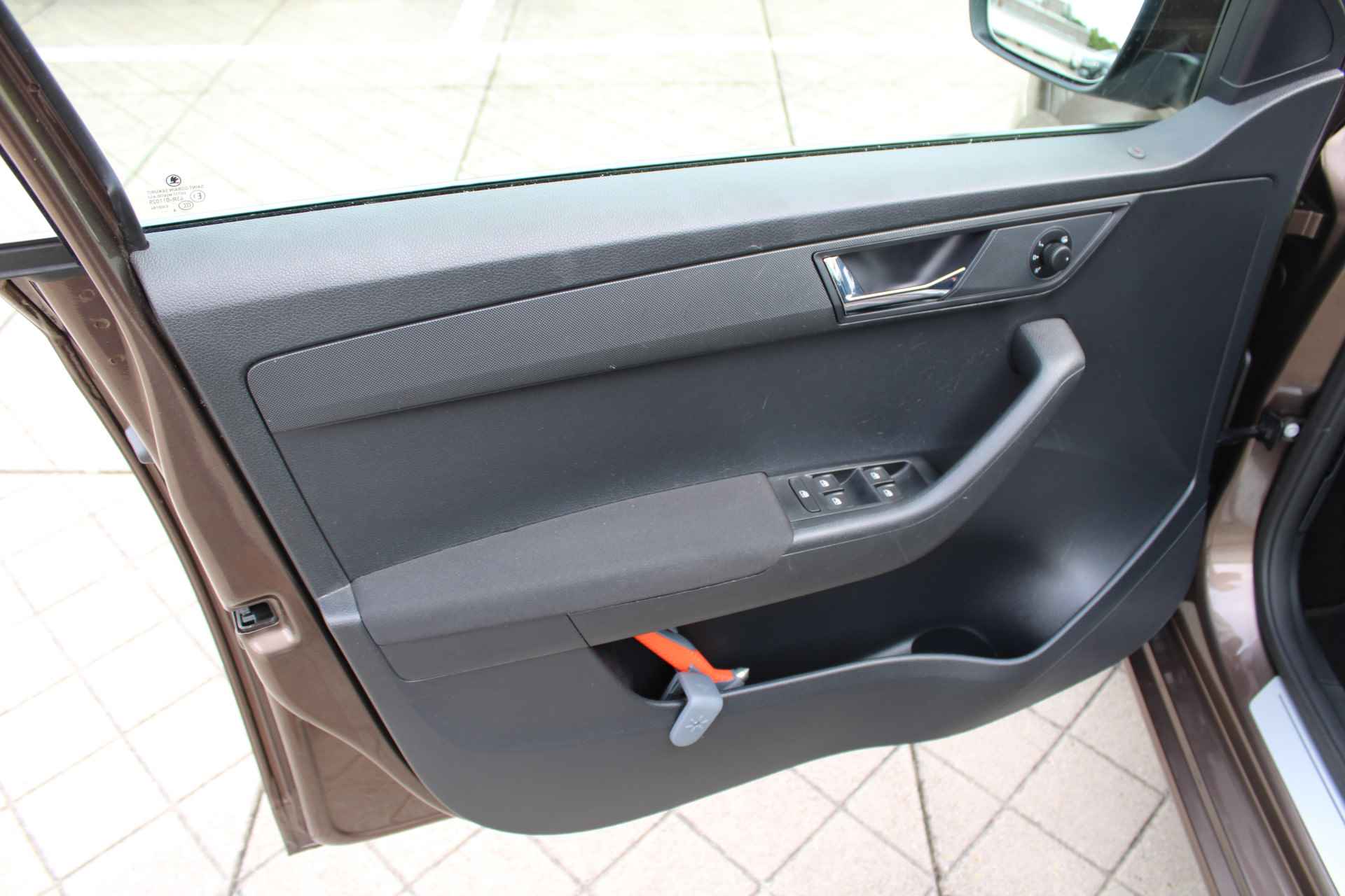 Škoda Fabia 1.0 TSI Clever Navigatie / Bluetooth / Parkeersensoren / Airco / LM velgen - 30/41