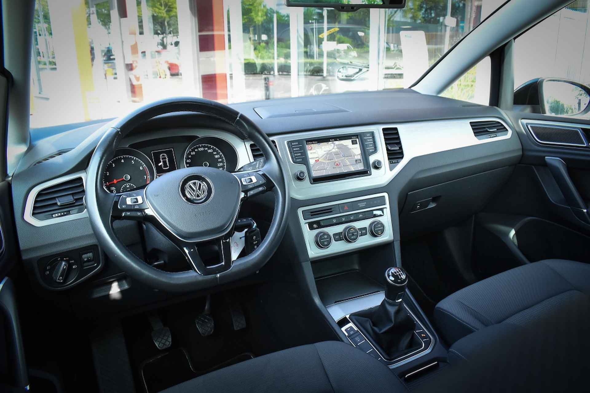 Volkswagen Golf Sportsvan 1.0 TSI Comfortline / PARKEERSENSOREN / CLIMA / CRUISE - 10/28