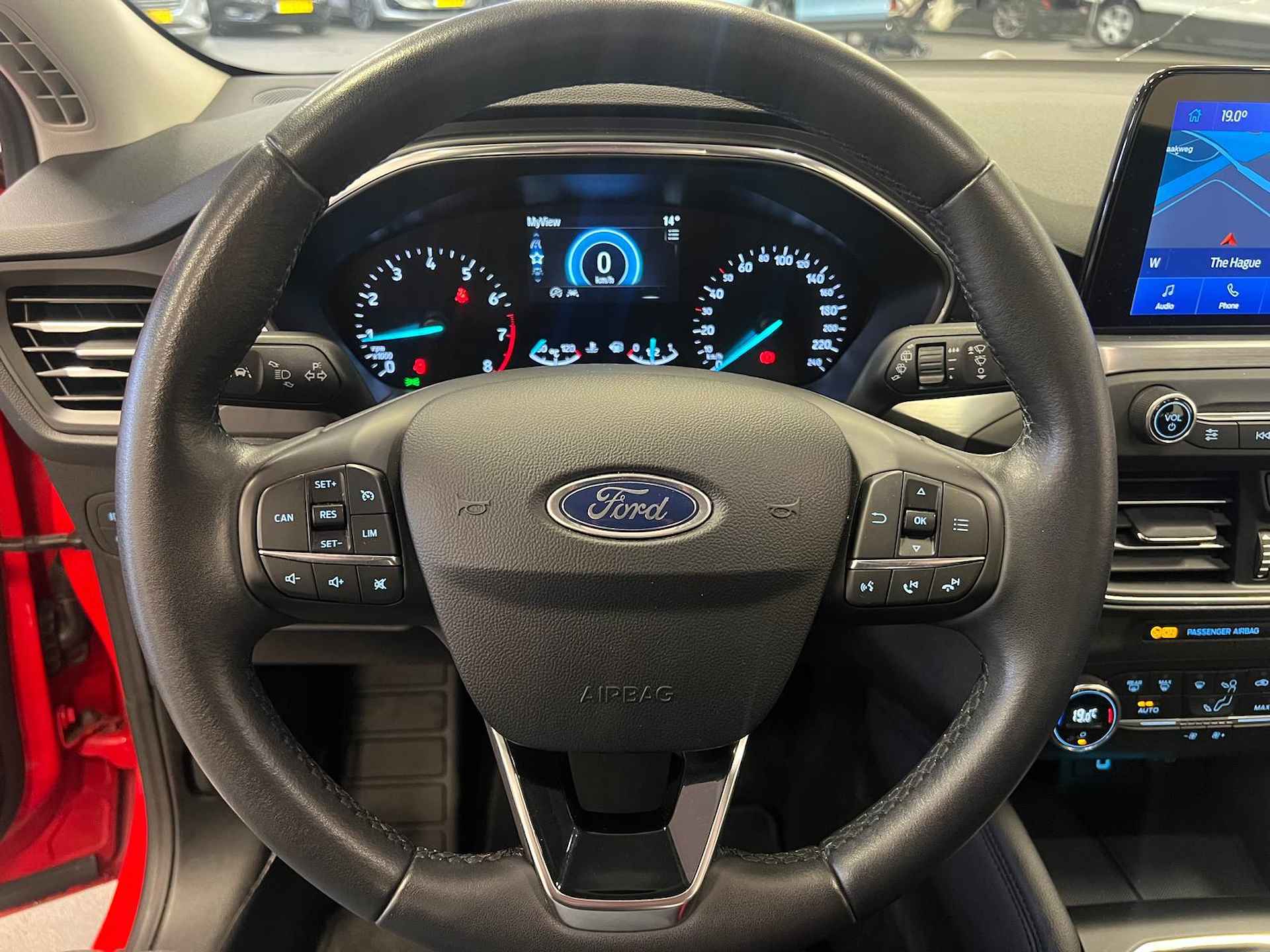 Ford Focus Wagon 1.0 EcoBoost Titanium Business | Navigatie | Cruise Control | Climate Control | Carplay - 3/24