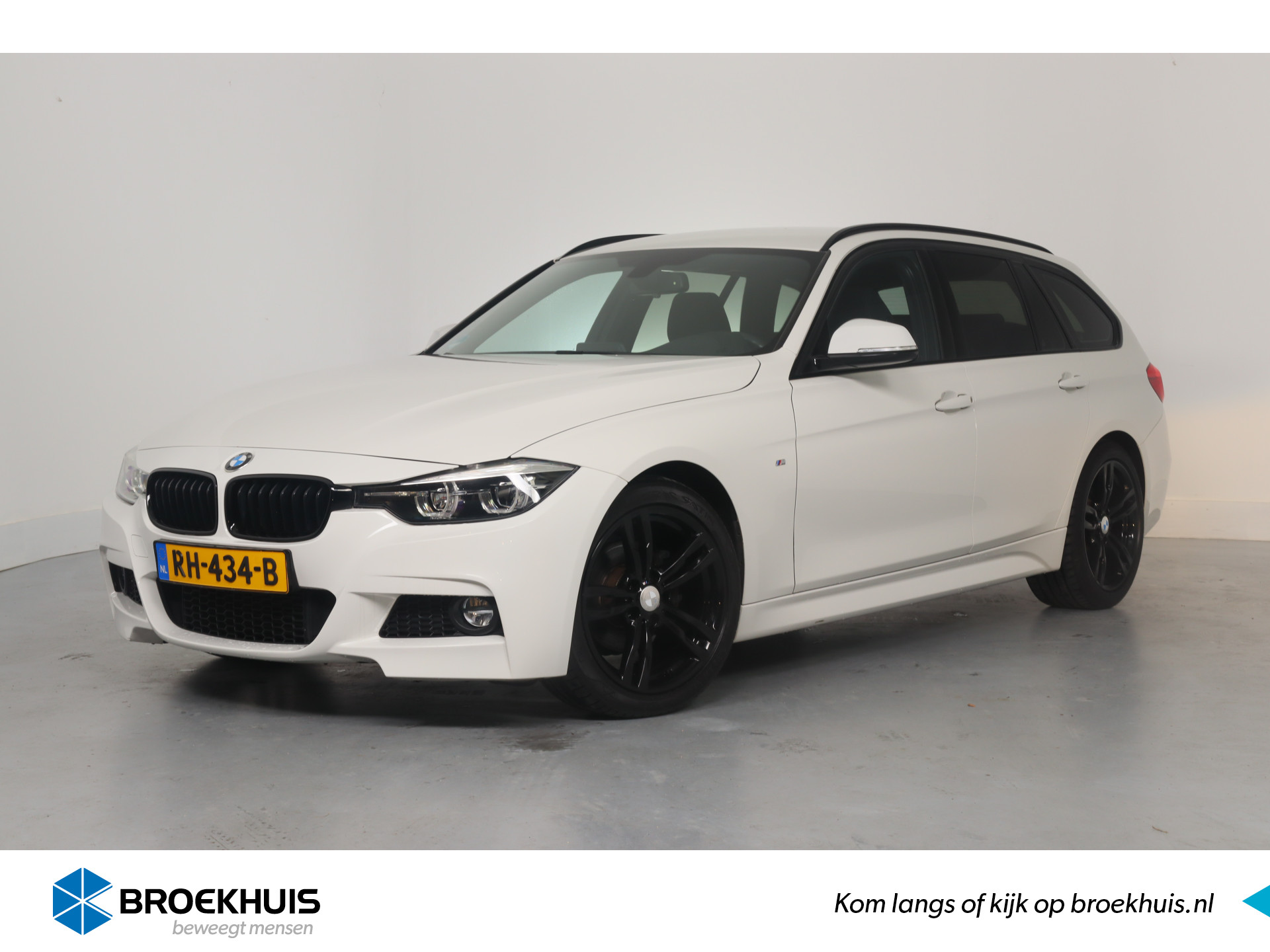 BMW 3 Serie Touring 318i Executive | Dealer Onderhouden! | M-Pakket | Sportstoelen | LED | Clima | Navi | Cruise Control | Parkeersensoren |