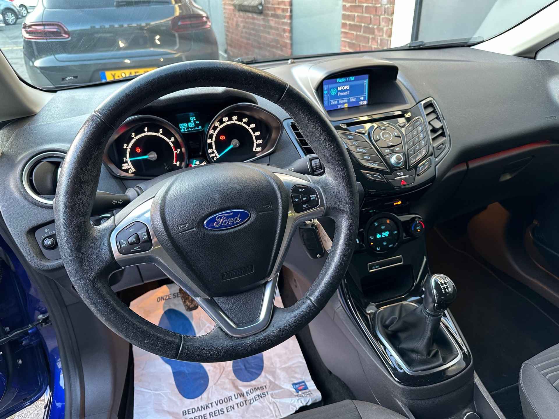 Ford Fiesta 1.0 Titanium 29.000 km Airco | lm-velgen | navigatie | BOVAG garantie | - 6/25