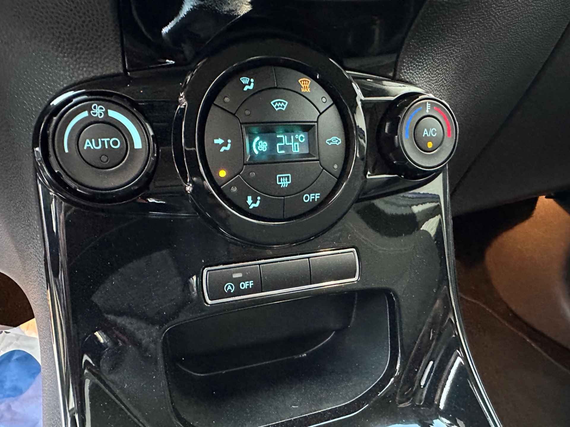 Ford Fiesta 1.0 Titanium 29.000 km Airco | lm-velgen | navigatie | BOVAG garantie | - 8/25