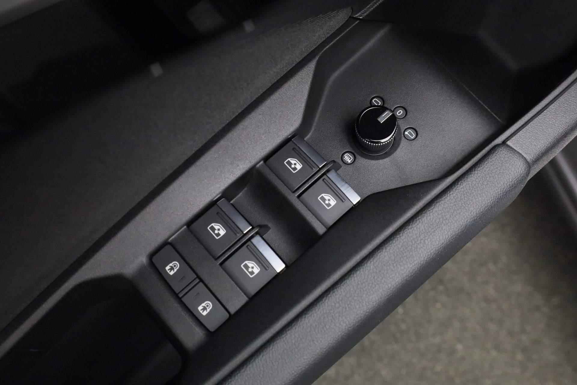 Audi Q4 e-tron 40 Advanced edition 77 kWh 204PK | S-Line ext. | Navi | 20 inch | Stoelverwarming | Cruise | Clima | Apple Carplay / Android Auto - 24/44