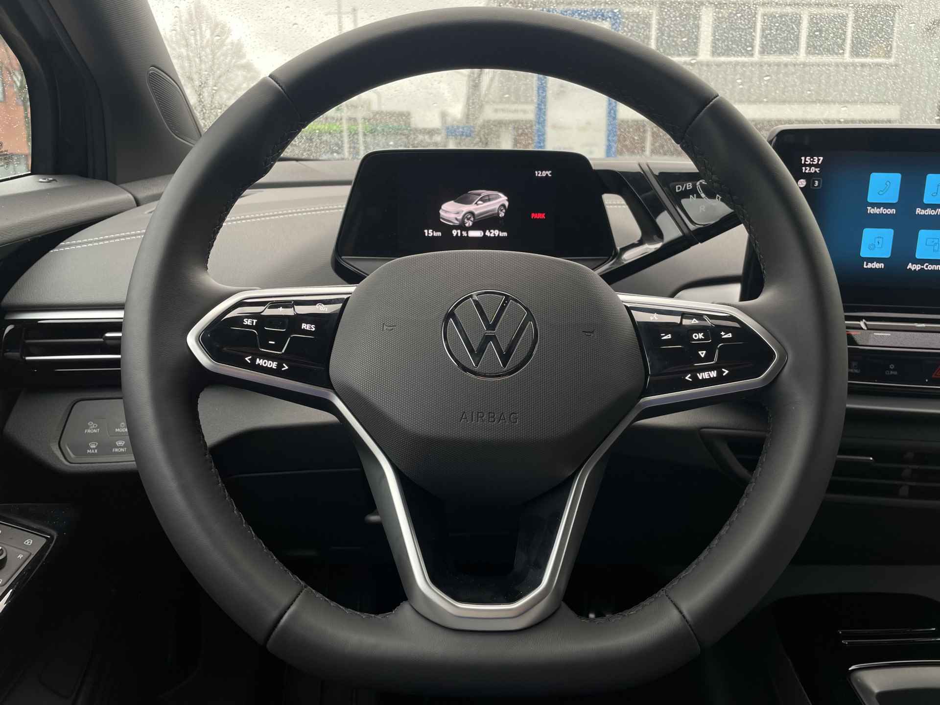 Volkswagen ID.4 Pro 77 kWh Camera / Sensoren / Keyless / Navigatie / Verwarmde stoelen + stuur / App connect Fabrieksgarantie tot 29-12-2026 - 15/44