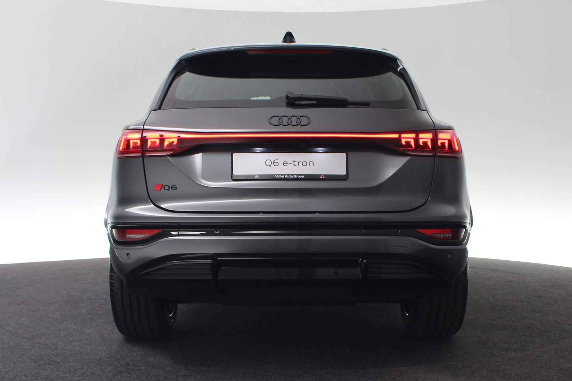 Audi Q6 e-tron S Edition performance 306pk | 30 Day Sale!** | Tech pro | Comfortpakket pro | S line exterieur - 22/50