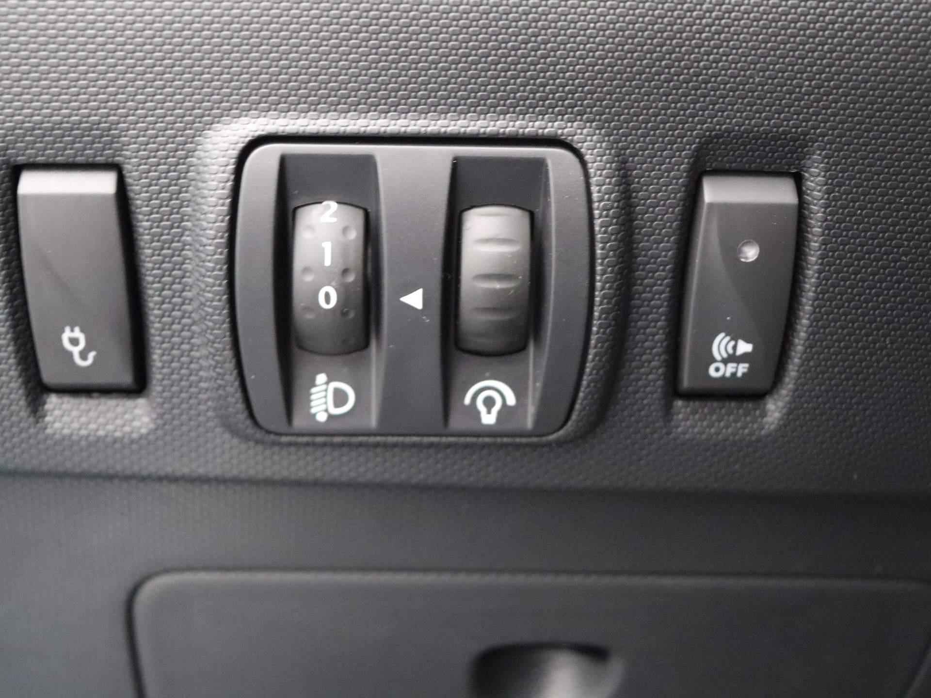 Renault ZOE R110 Limited 41 kWh | Accu Koop | Parkeersensoren achter | Navigatie | Cruise control | Climate control | Trekhaak | - 18/44