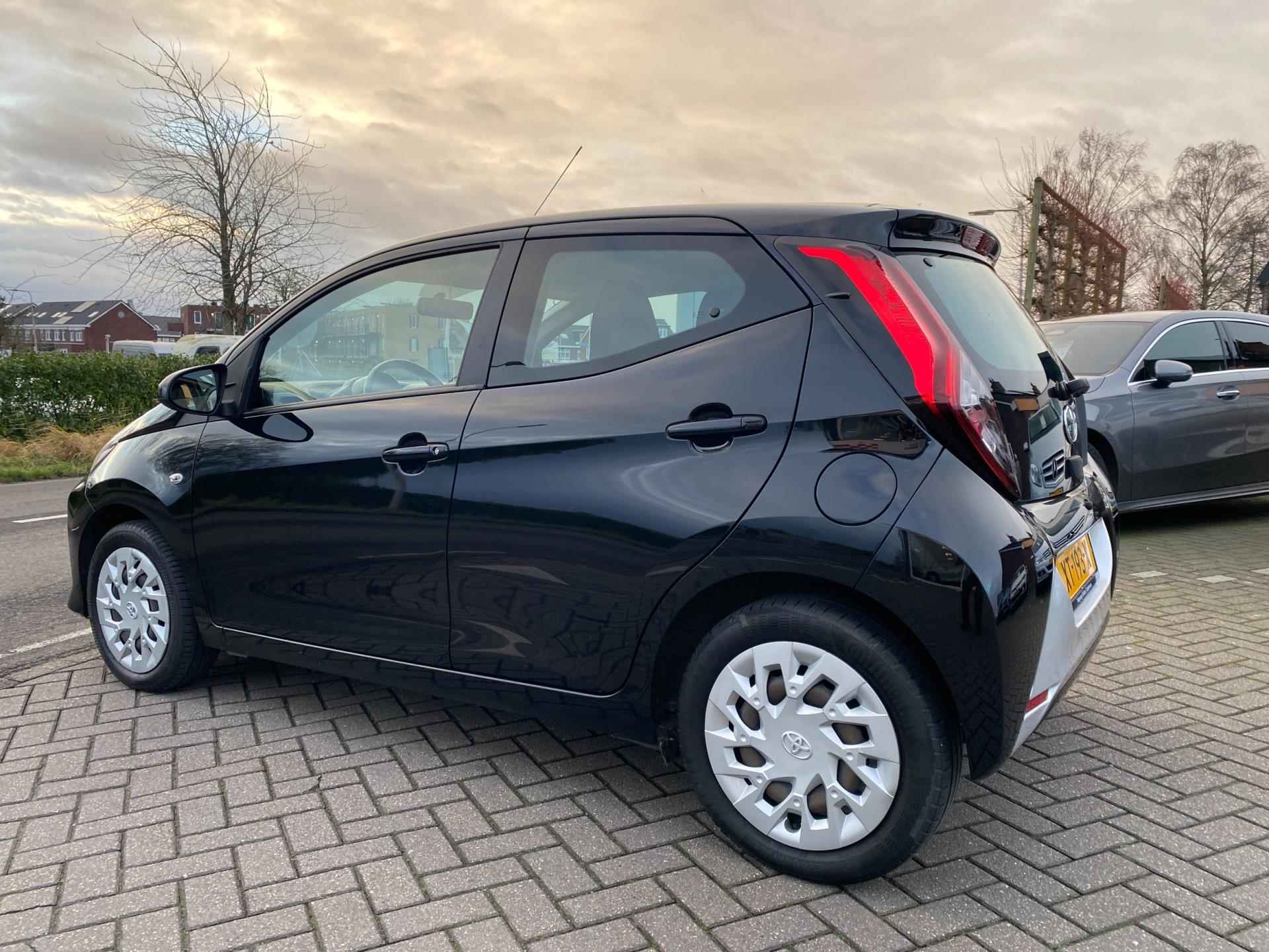 Toyota Aygo 1.0 VVT-i x-play - 5/16