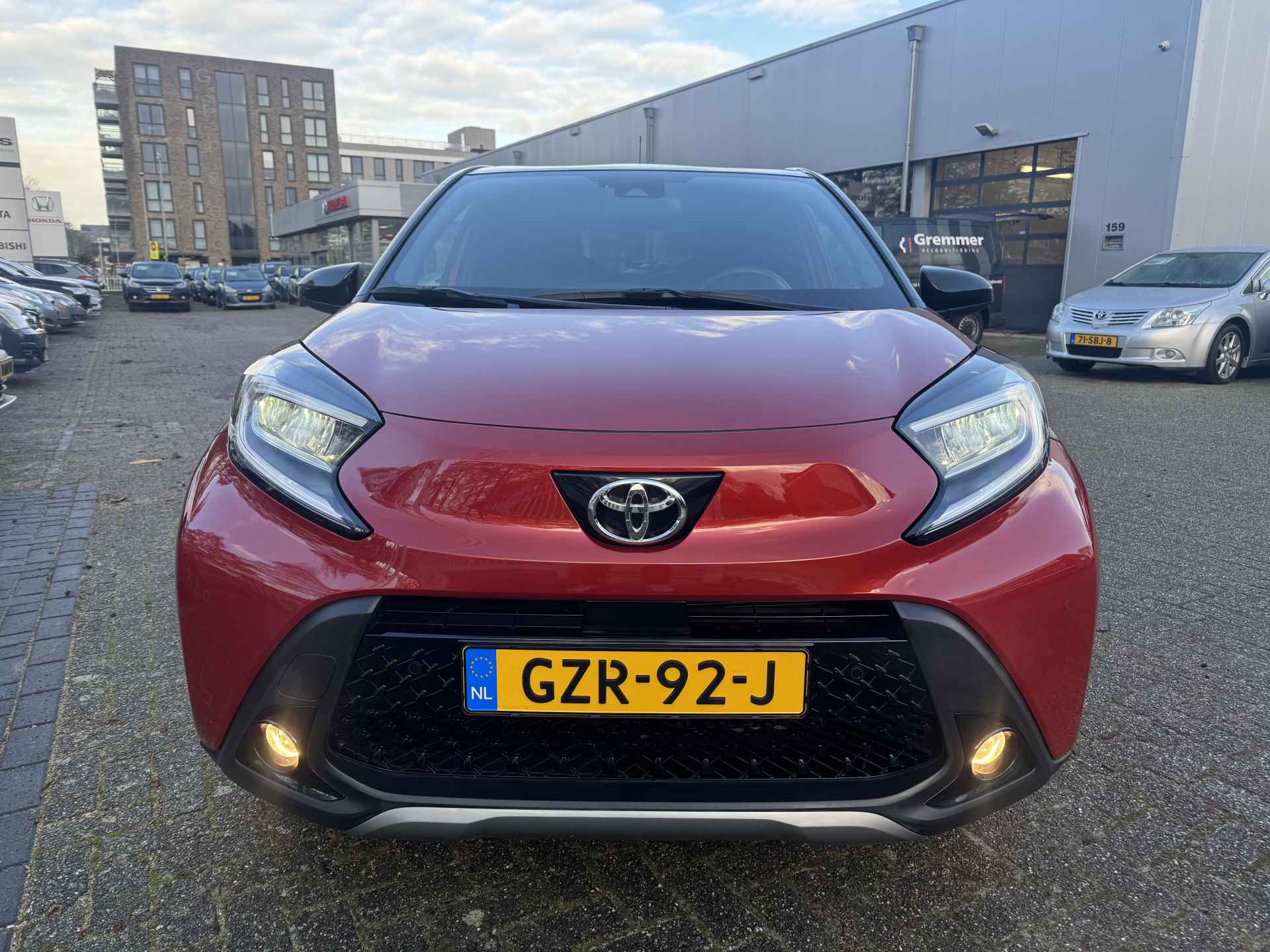 Toyota Aygo X 1.0 VVT-i MT JBL, parkeersensoren, apple/android carplay , All-in Rijklaarprijs - 2/32