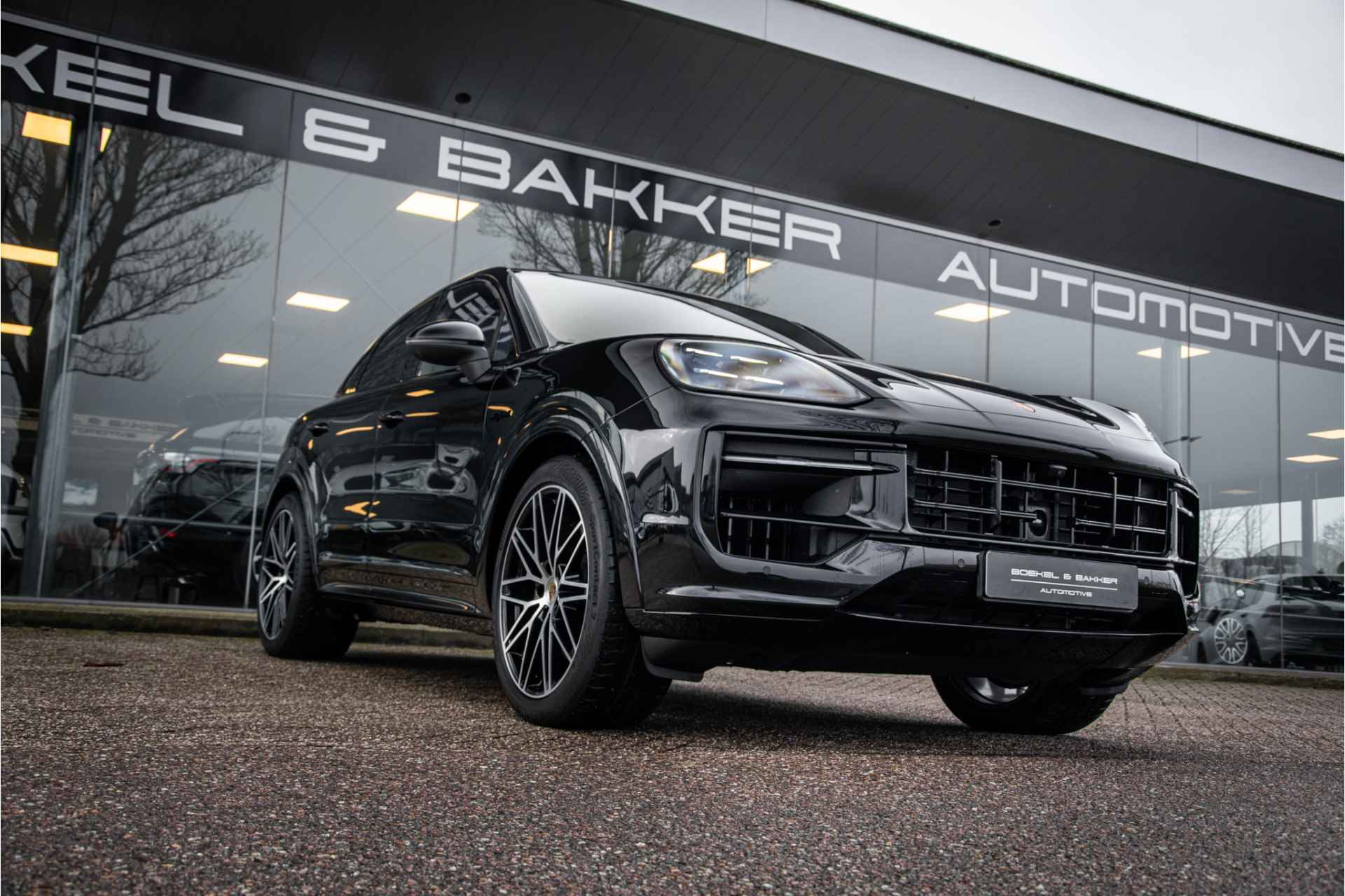 Porsche Cayenne Coupé 3.0 E-Hybrid - PASM - Sportdesign - Matrix - HUD - Adapt. Cruise - BOSE - GT Nw. model! Direct leverbaar! - 13/89