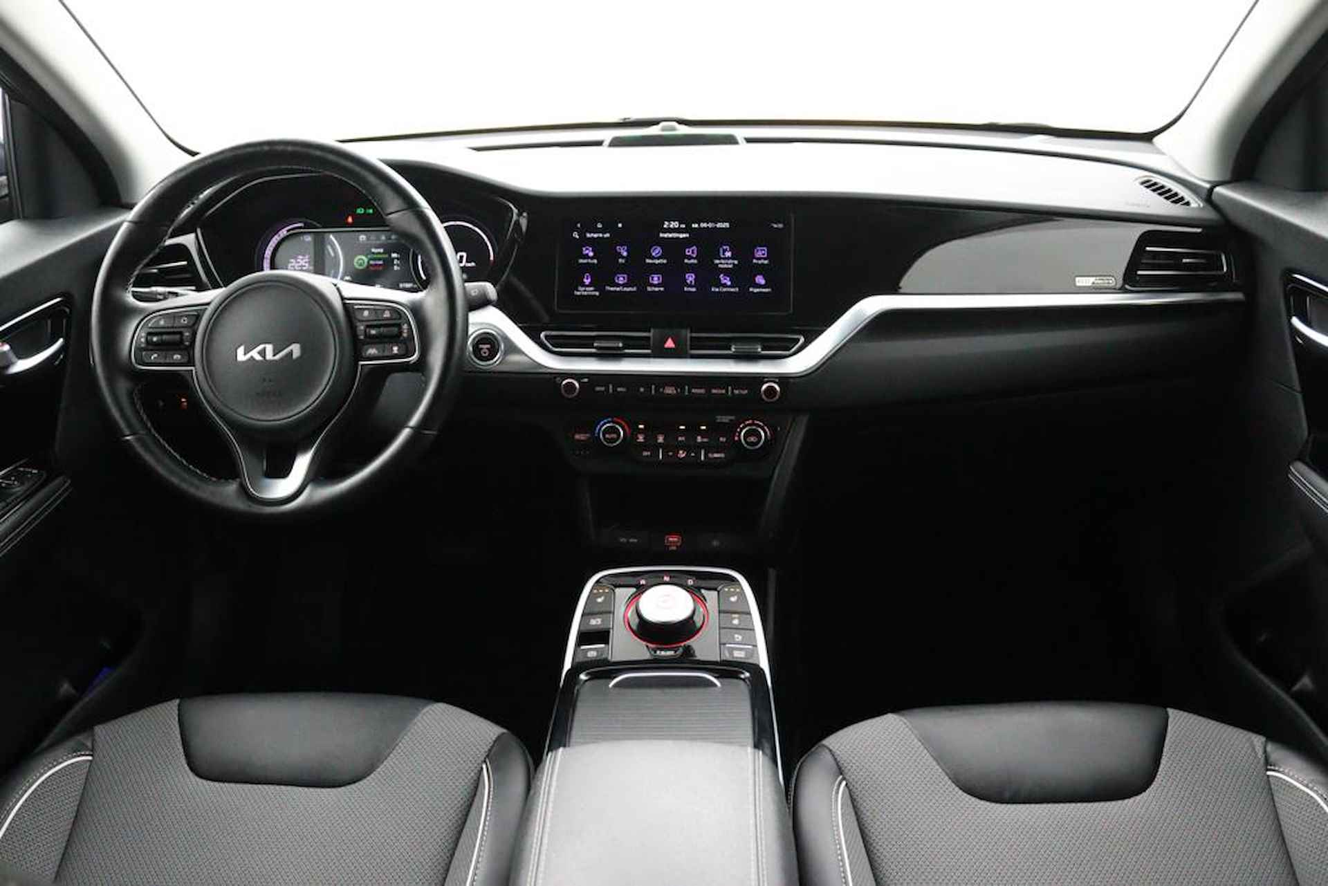 Kia e-Niro ExecutiveLine 64 kWh | All in prijs + BOVAG Garantie | 1e Eigenaar | Trekhaak | Navigatie | Adaptief Cruise Control - 4/48