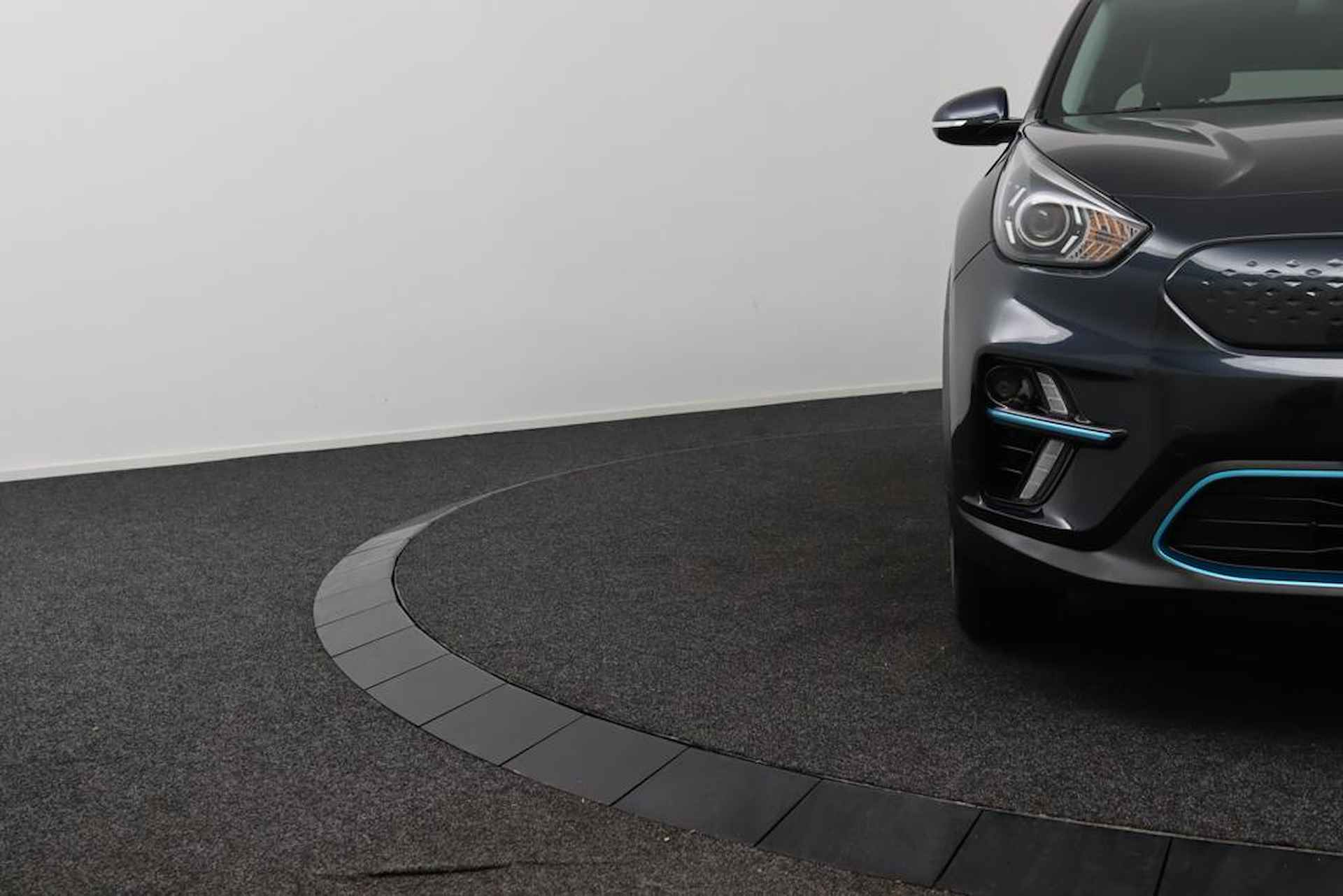 Kia e-Niro ExecutiveLine 64 kWh | All in prijs + BOVAG Garantie | 1e Eigenaar | Trekhaak | Navigatie | Adaptief Cruise Control - 36/48