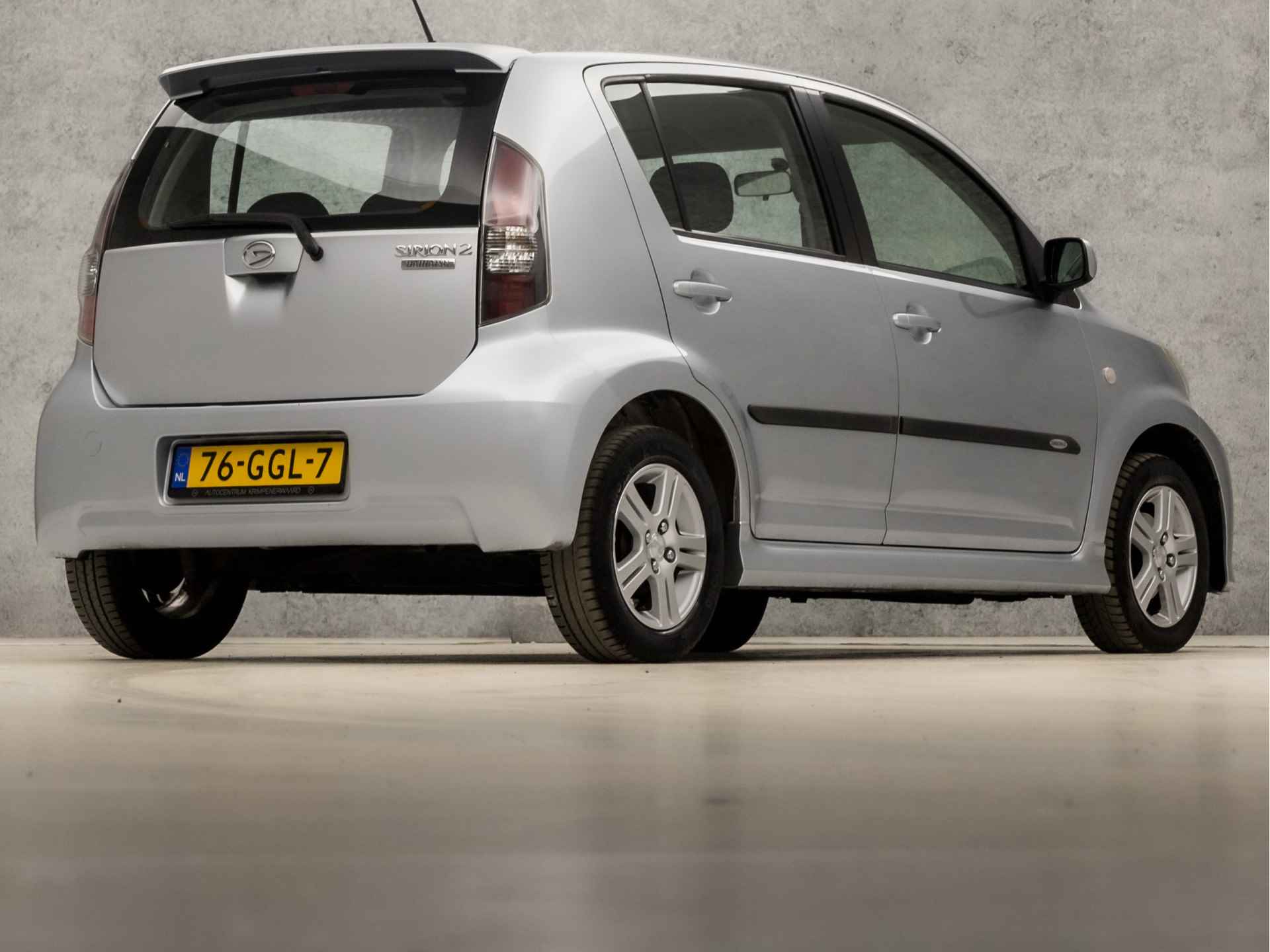 Daihatsu Sirion 2 1.3-16V Exclusive Sport Automaat (NAP, YOUNGTIMER, RADIO, SPORTSTOELEN, ELEK PAKKET, ARMSTEUN, LM VELGEN, NIEUWE APK, NIEUWSTAAT) - 5/27