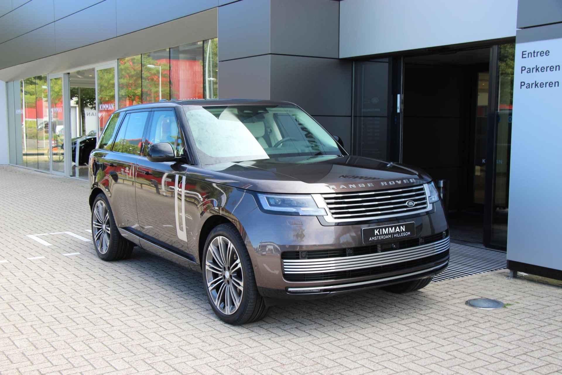 Land Rover Range Rover P550e SV PHEV | SV Tourmaline Brown | SV Veneer | 23 Inch - 3/59