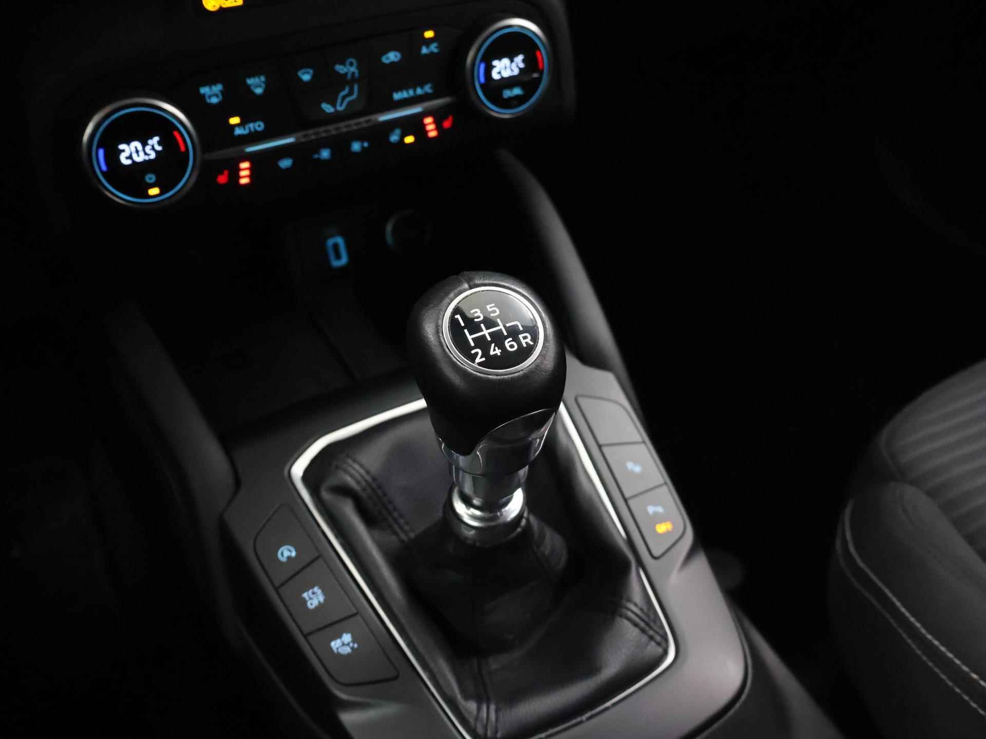 Ford Focus 1.0 EcoBoost Titanium Business | Design LED koplampen | B&O Premium Audio | Adaptive Cruise Control | Winterpack | - 27/39